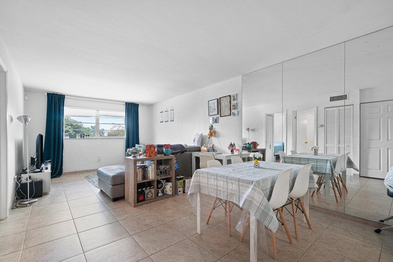 600 SW 2nd 2390 Avenue 2390, Boca Raton, FL 33432 in Boca Raton - property photo 6