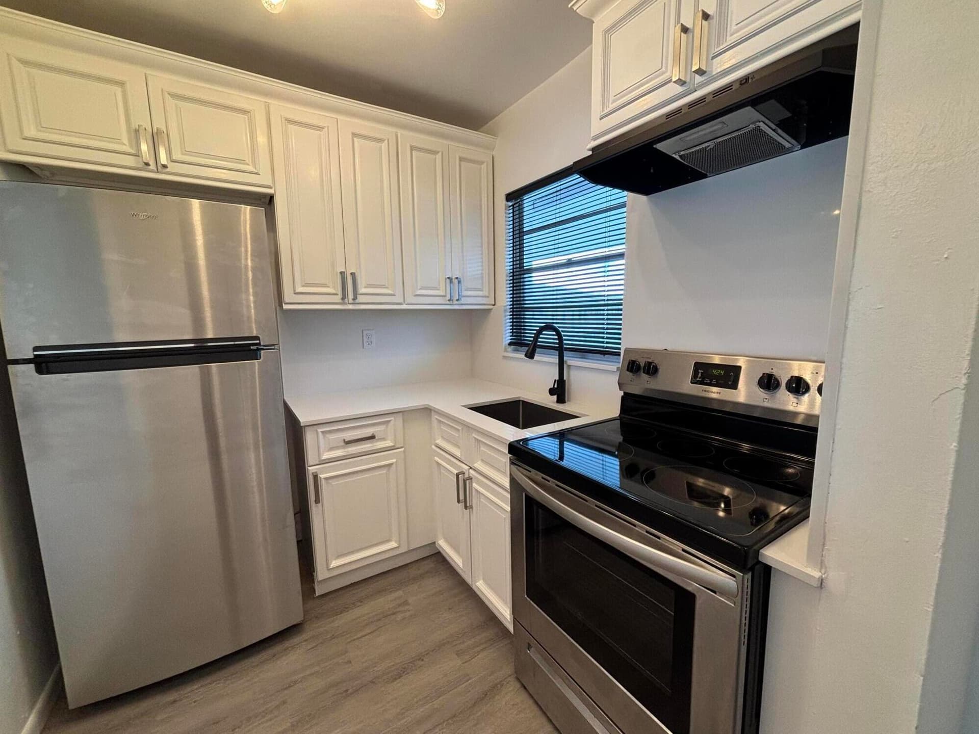 1112 Lake Terrace 207, Boynton Beach, FL 33426 in Boynton Beach - property photo 4