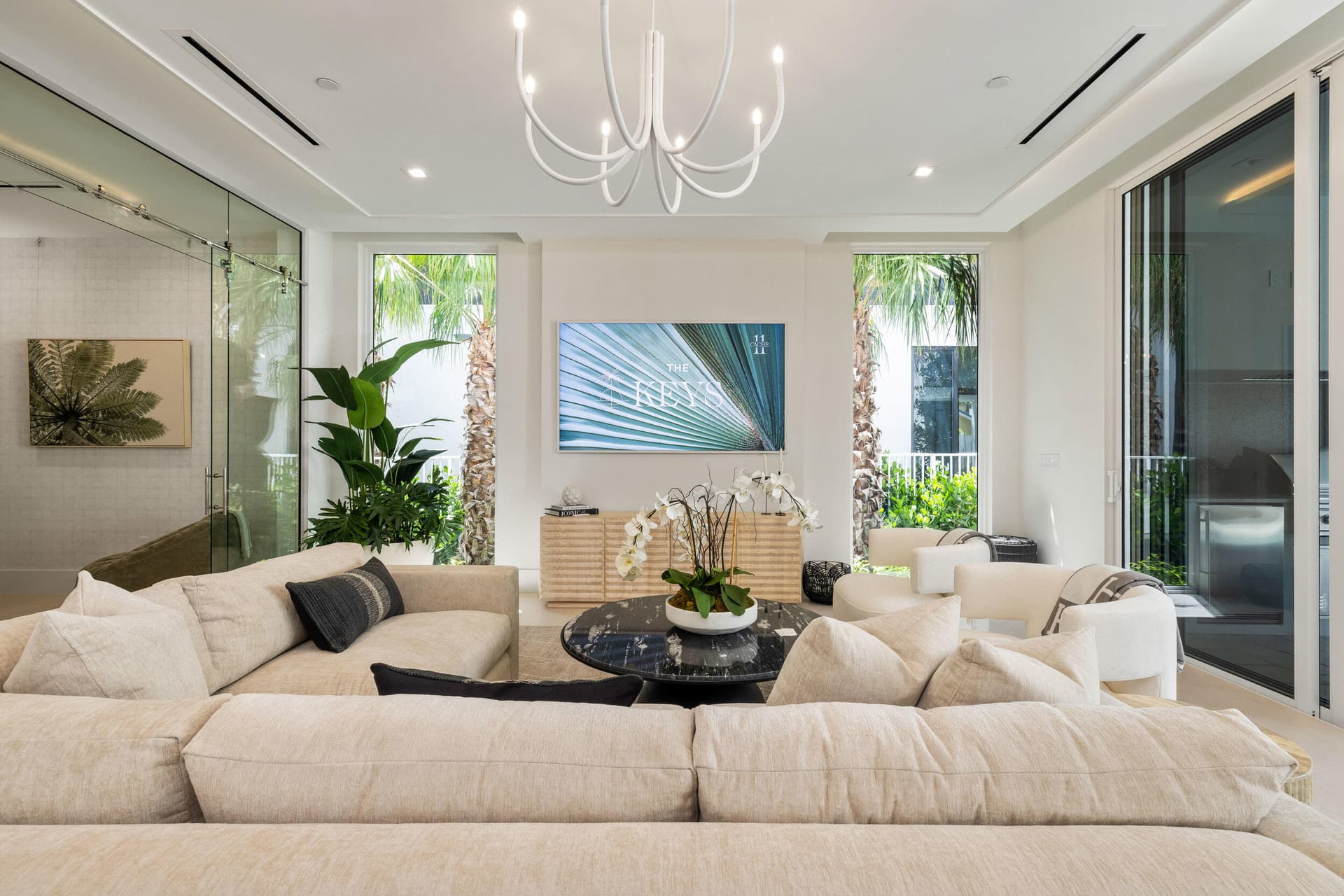 812 Palm Trail, Delray Beach, FL 33483 in Delray Beach - property photo 8