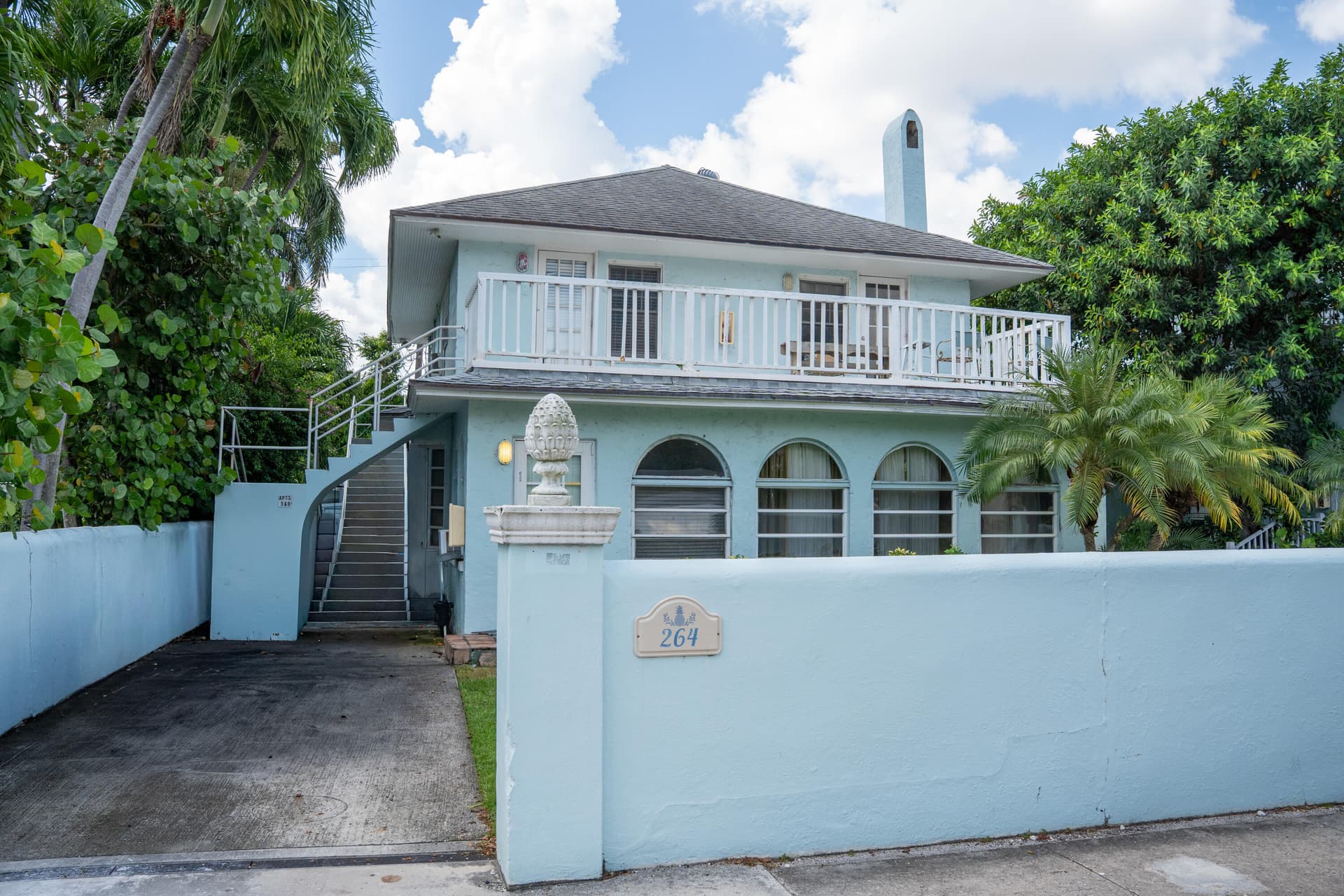264 Seminole Avenue, Palm Beach, FL 33480 in Palm Beach - property photo 3