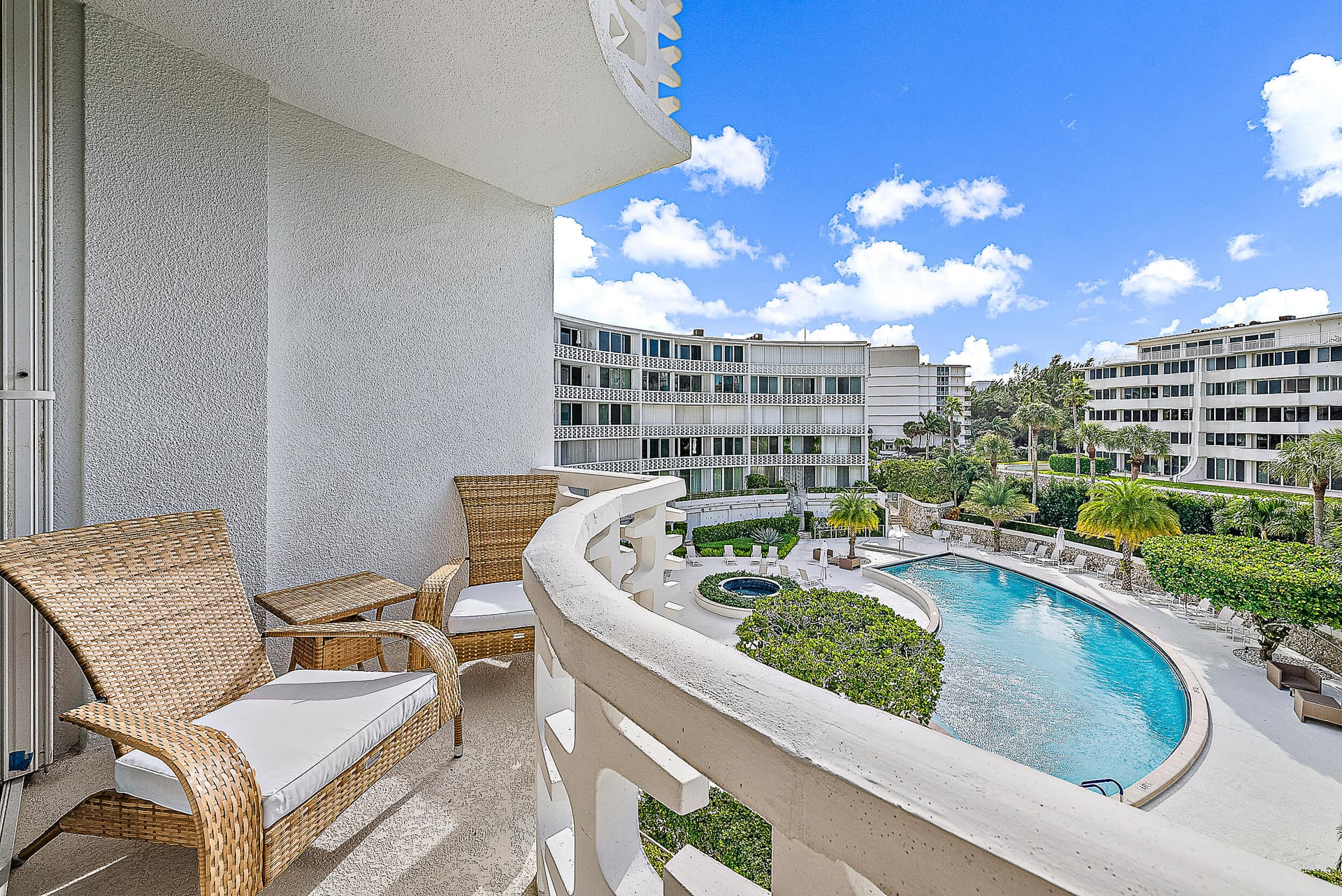 2760 S Ocean Boulevard 310, Palm Beach, FL 33480 in Palm Beach - property photo 5