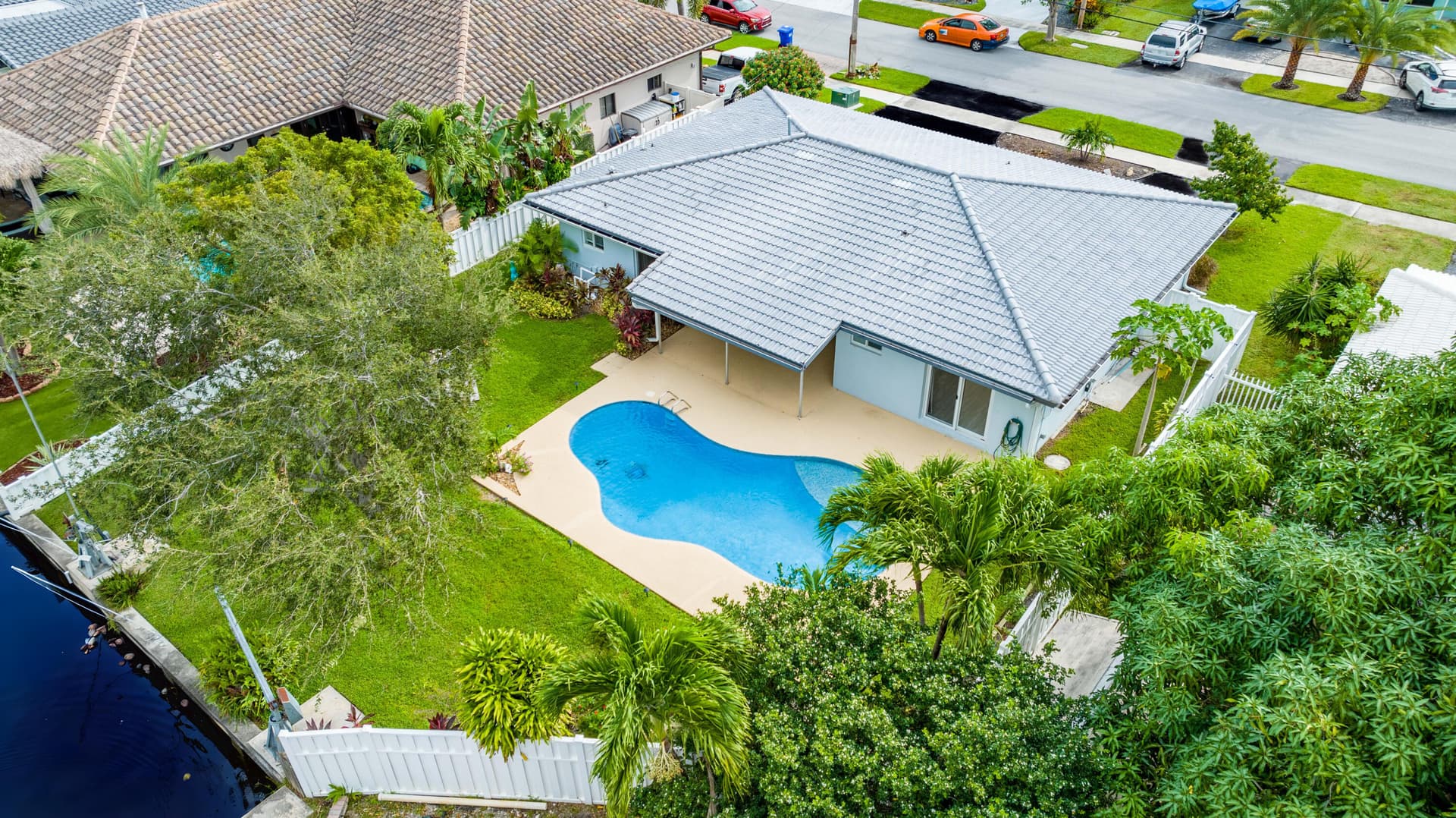 421 SE 5 Terrace, Pompano Beach, FL 33060 in Pompano Beach - property photo 4