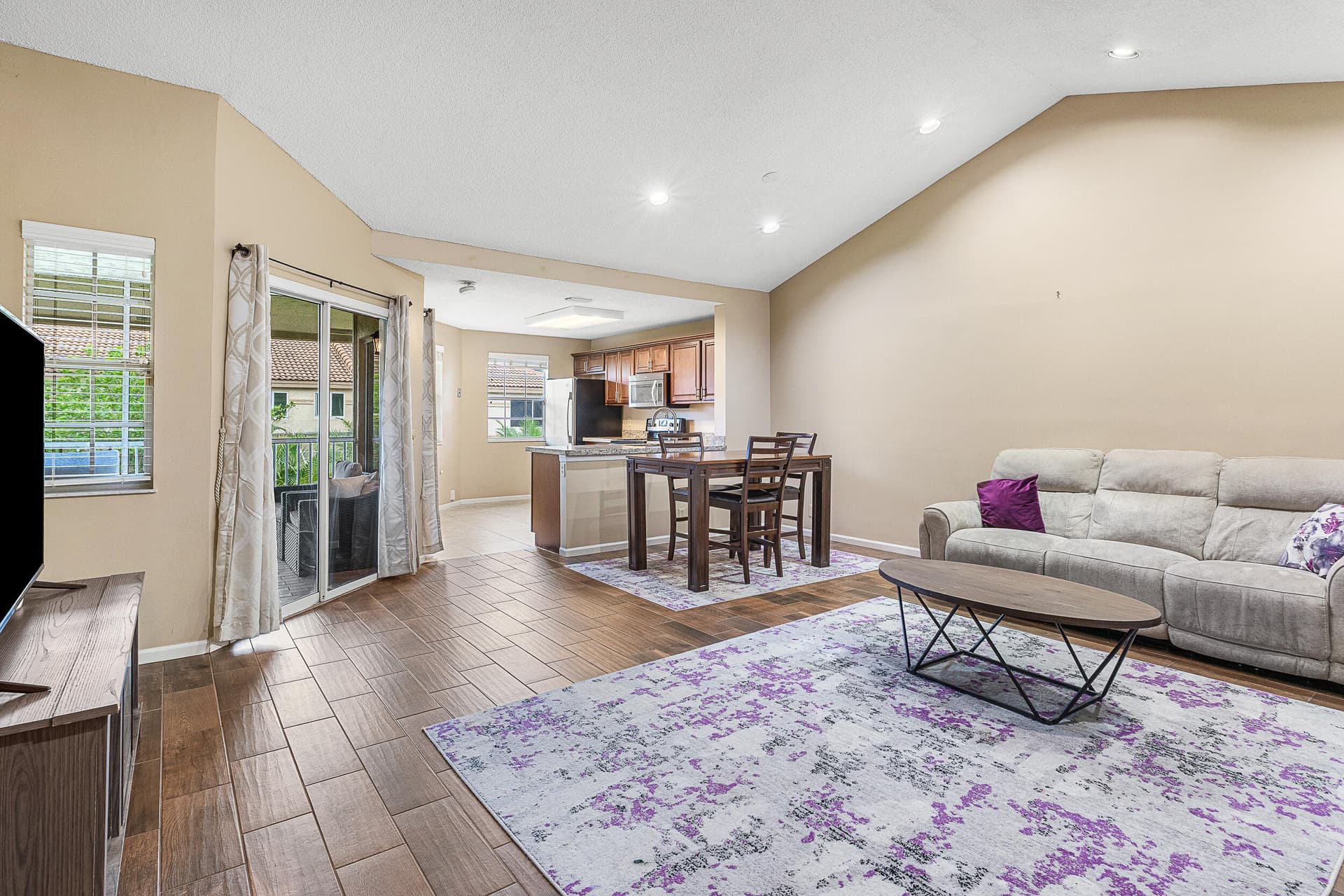 6626 Via Regina, Boca Raton, FL 33433 in Boca Raton - property photo 5