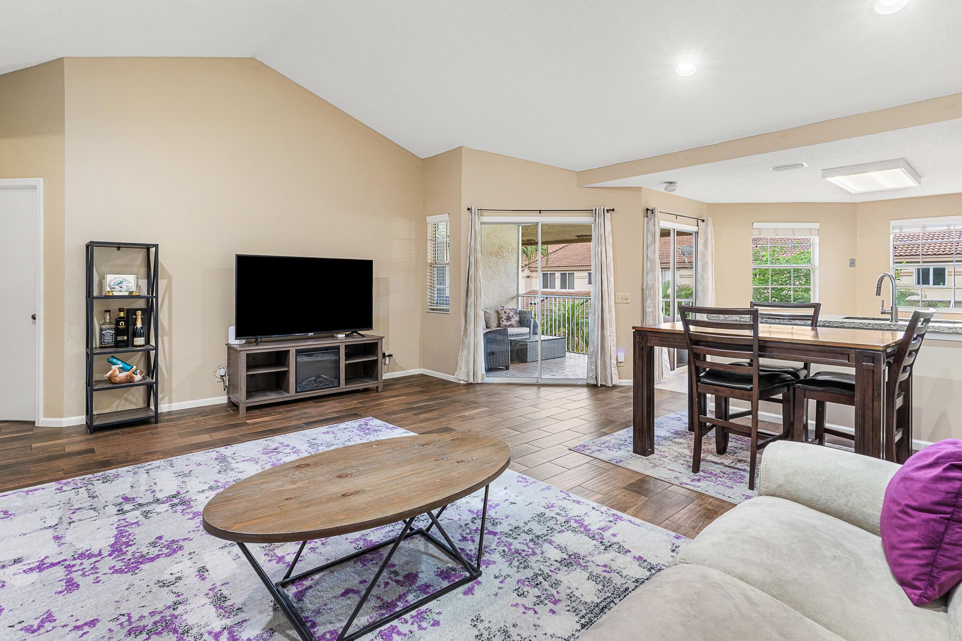 6626 Via Regina, Boca Raton, FL 33433 in Boca Raton - property photo 4