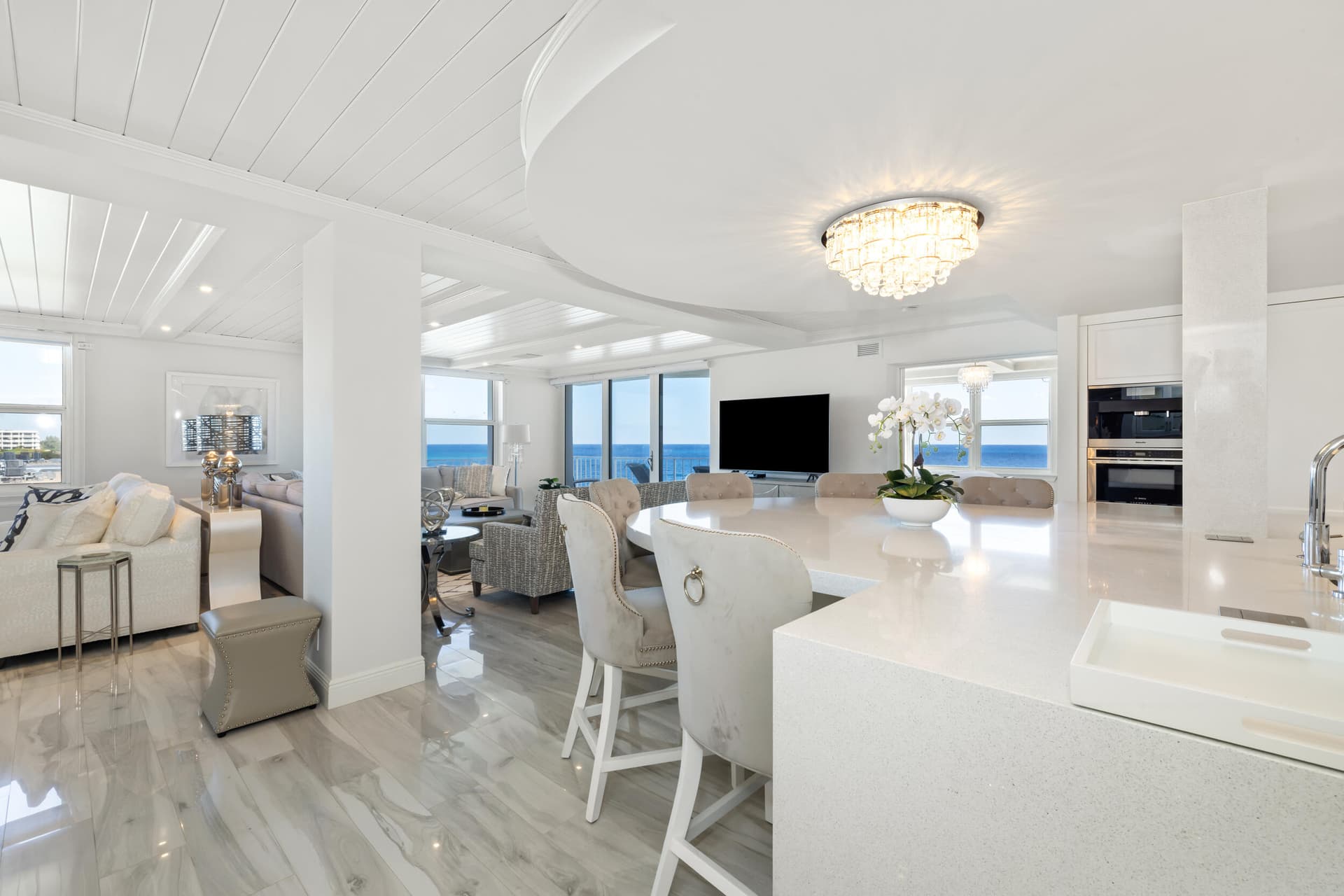 2295 S Ocean Boulevard 625, Palm Beach, FL 33480 in Palm Beach - property photo 5