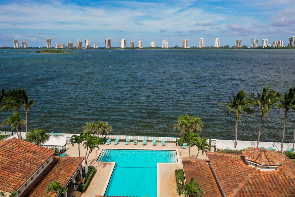 1020 Lake Shore Drive 202, Lake Park, FL 33403 in Lake Park - property photo 2