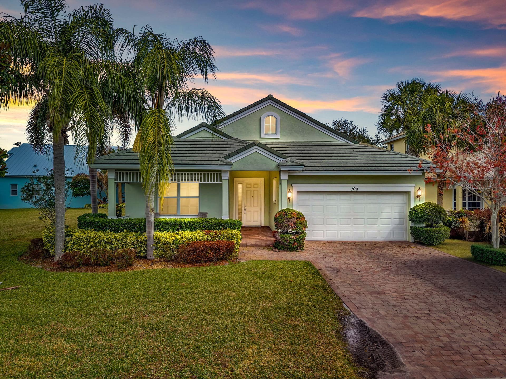 104 NW Willow Grove Avenue, Port St. Lucie, FL 34986 in Port St. Lucie - property photo 2
