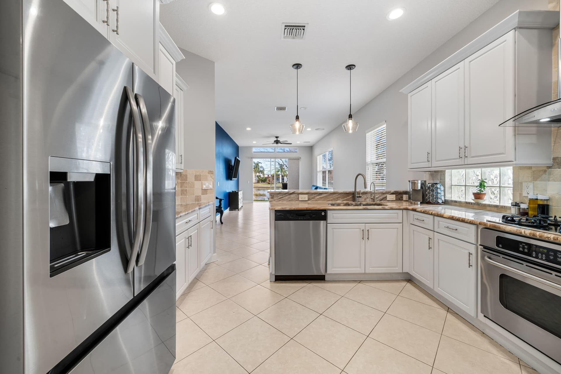 104 NW Willow Grove Avenue, Port St. Lucie, FL 34986 in Port St. Lucie - property photo 5