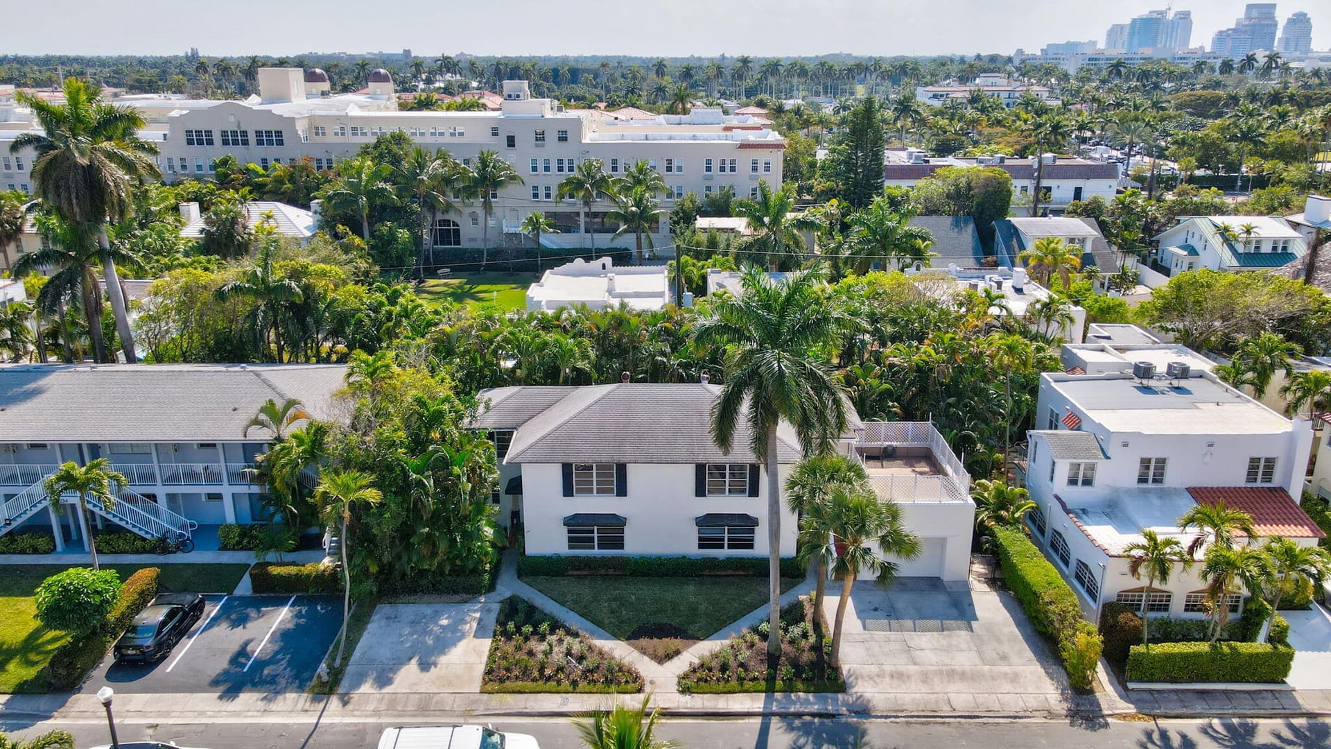 240 Oleander Avenue, Palm Beach, FL 33480 in Palm Beach - property photo 7