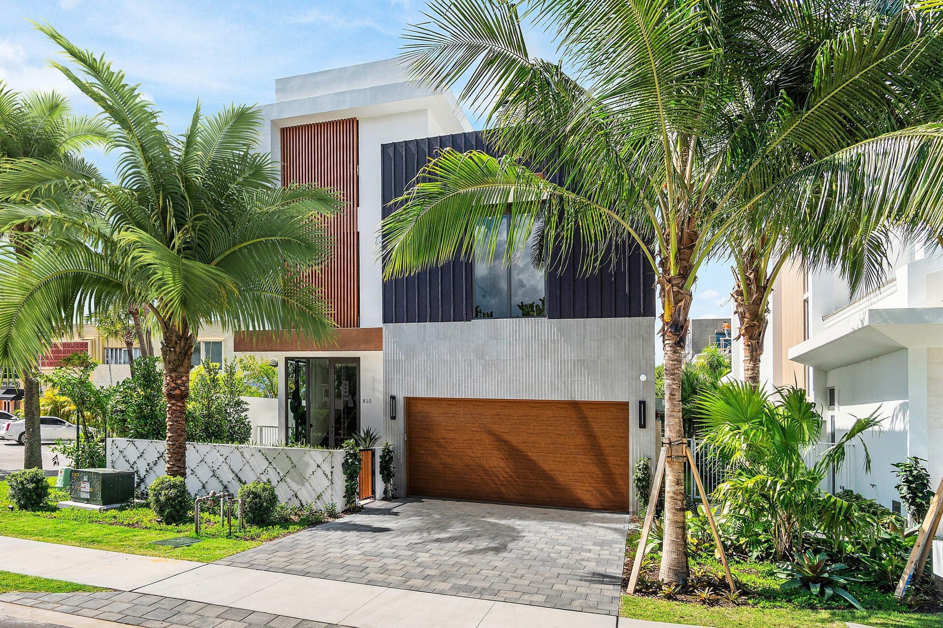 810 Palm Trail, Delray Beach, FL 33483 in Delray Beach - property photo 3