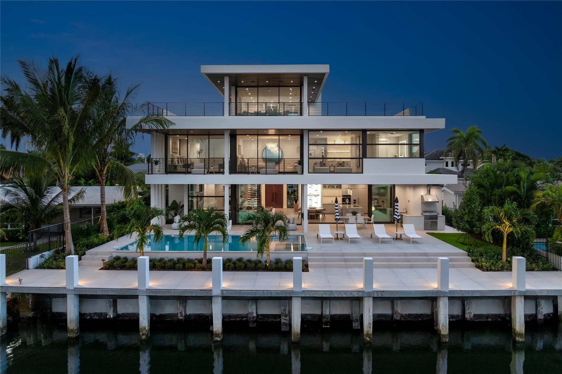 1500 SE 14th Street in Fort Lauderdale / Lauderdale Harbors Sec A