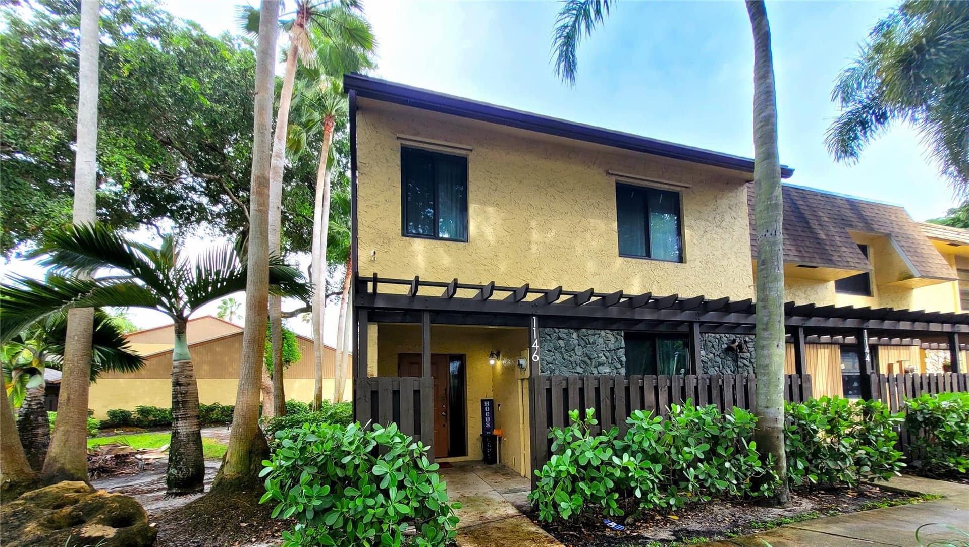 1146 N University Drive in Plantation / Villas of Plantation