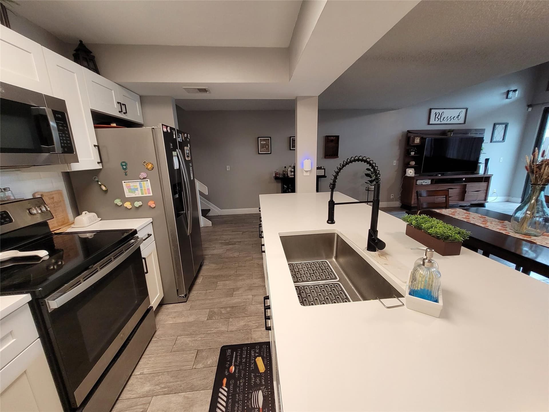 1146 N University Drive, Plantation, FL 33322 in Plantation - property photo 8