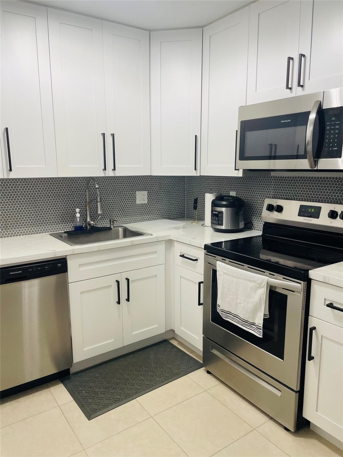 8745 Shadow Wood Boulevard #105 in Coral Springs / RAMBLEWOOD COURT
