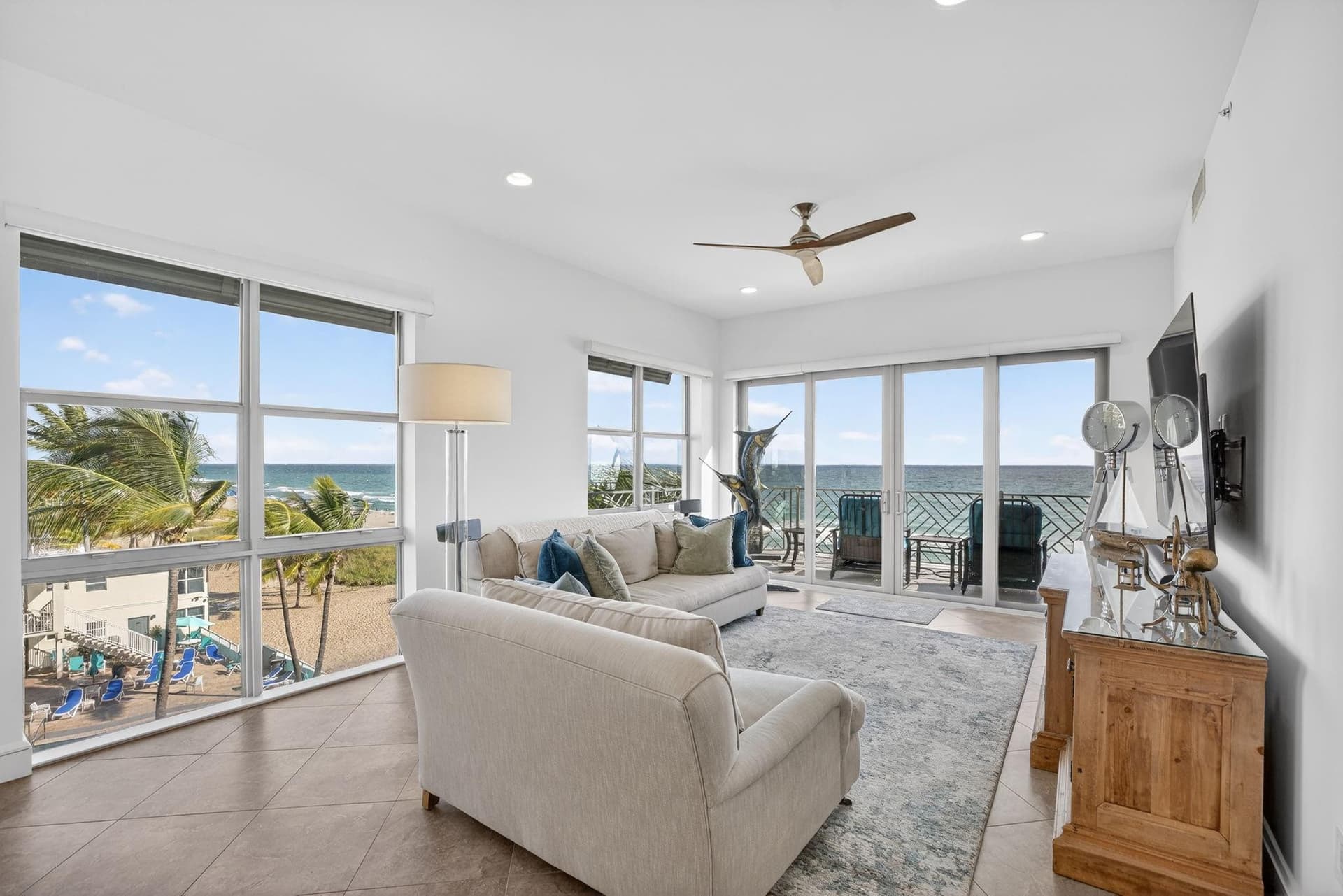 4510 El Mar Drive PH-405, Lauderdale-By-The-Sea, FL 33308 in Lauderdale-By-The-Sea - property photo 5