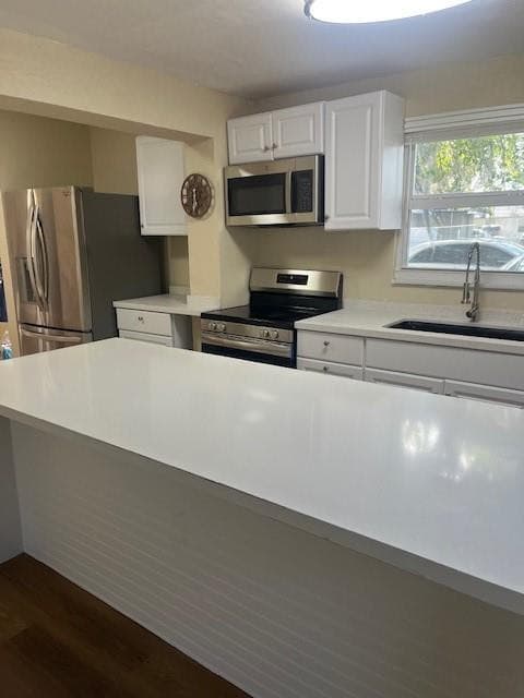 734 SW 8th Street, Dania Beach, FL 33004 in Dania Beach - property photo 8