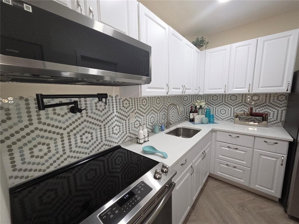 659 W Oakland Park Boulevard 218-c, Wilton Manors, FL 33311 in Wilton Manors - property photo 2