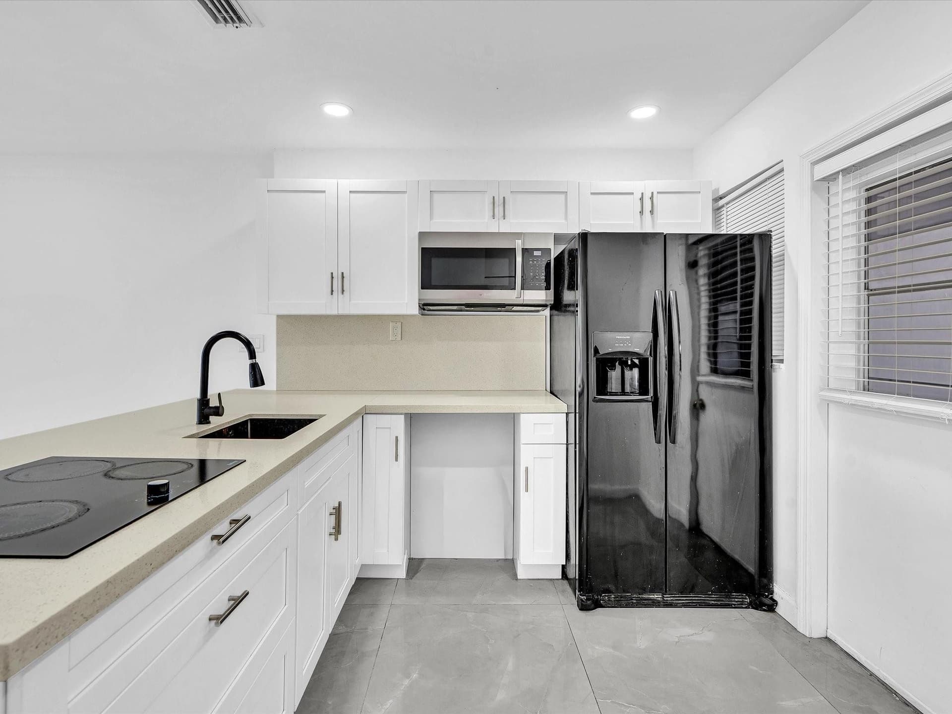 2451 SW 82nd Avenue 108, Davie, FL 33324 in Davie - property photo 3