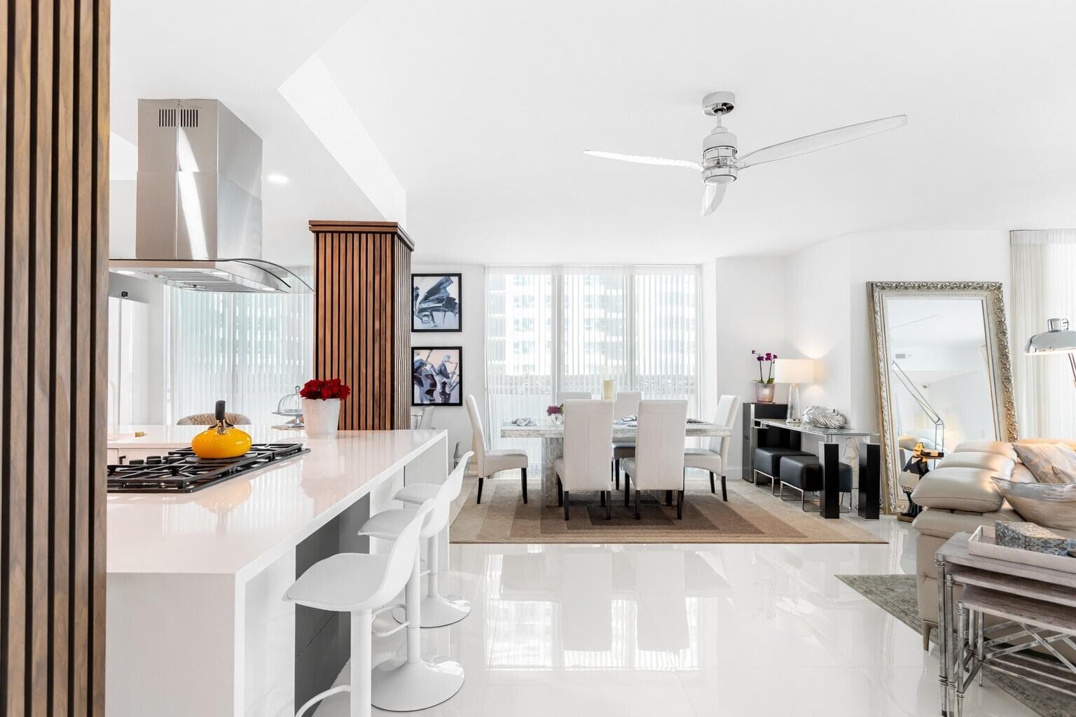 3535 S Ocean Drive 402, Hollywood, FL 33019 in Hollywood - property photo 3