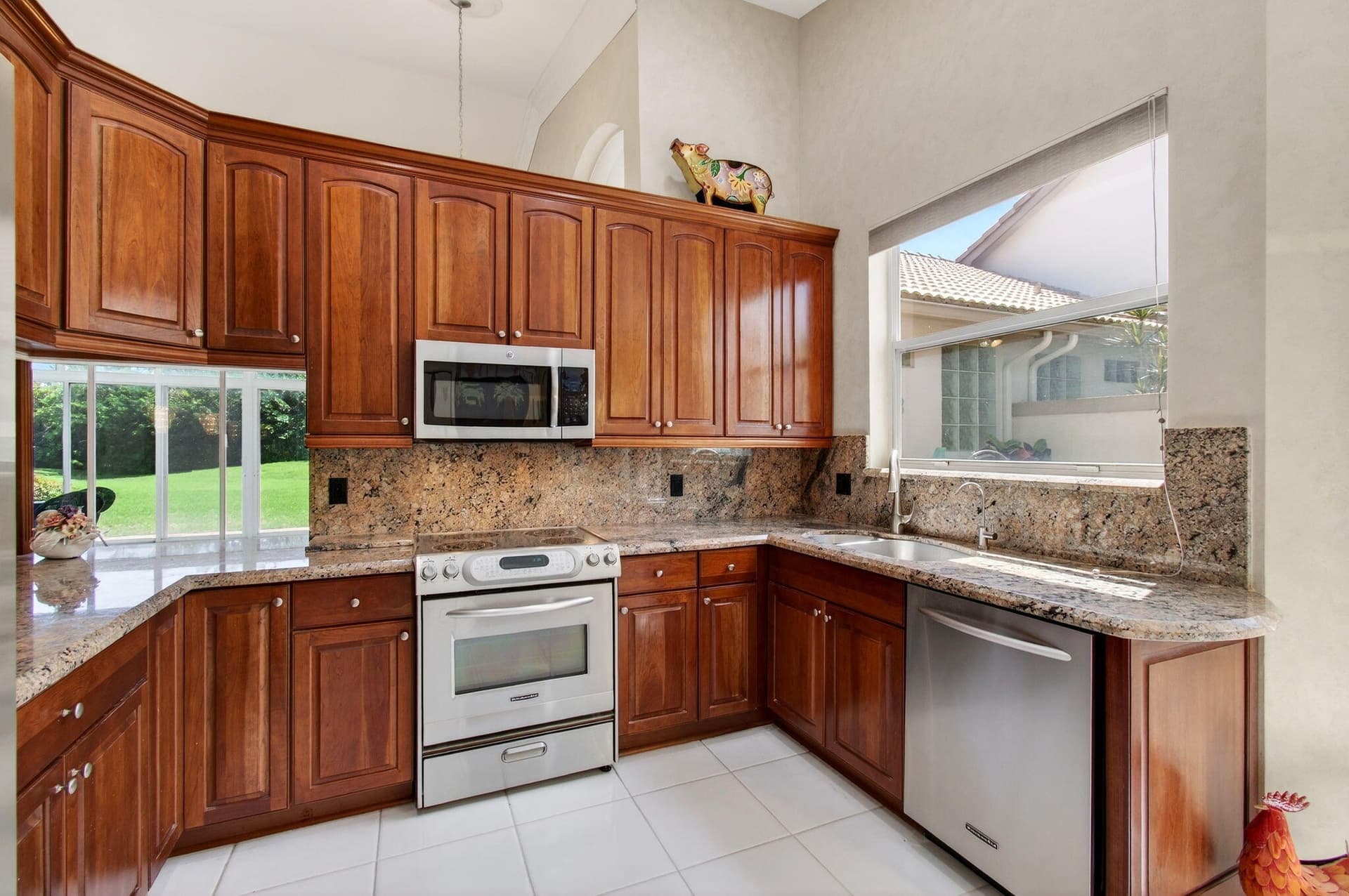 8864 Shoal Creek Lane, Boynton Beach, FL 33472 in Boynton Beach - property photo 5