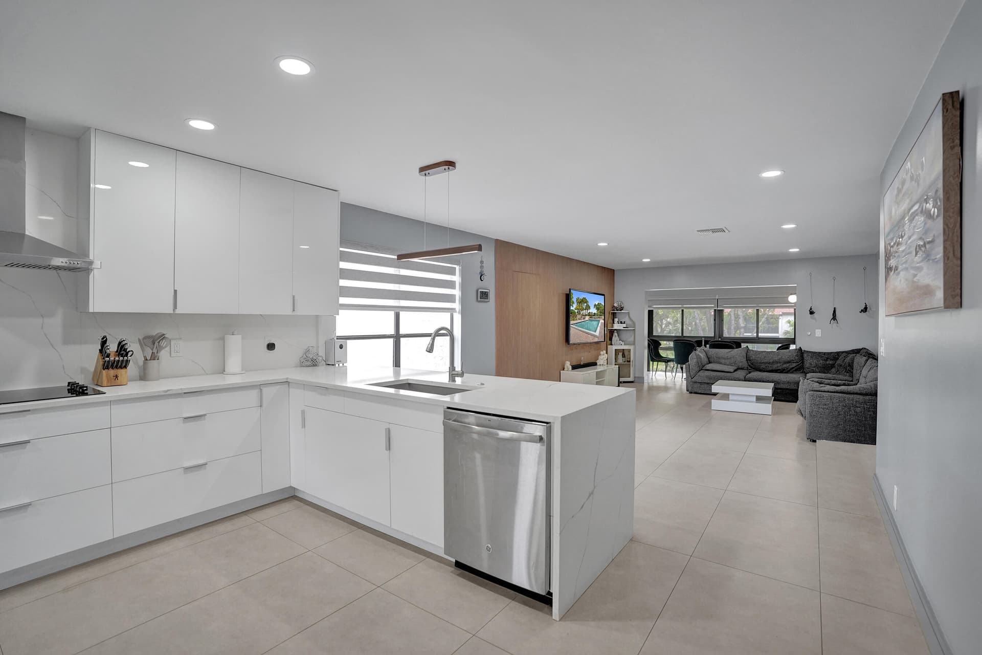21675 Tall Palm Circle 2b, Boca Raton, FL 33433 in Boca Raton - property photo 2