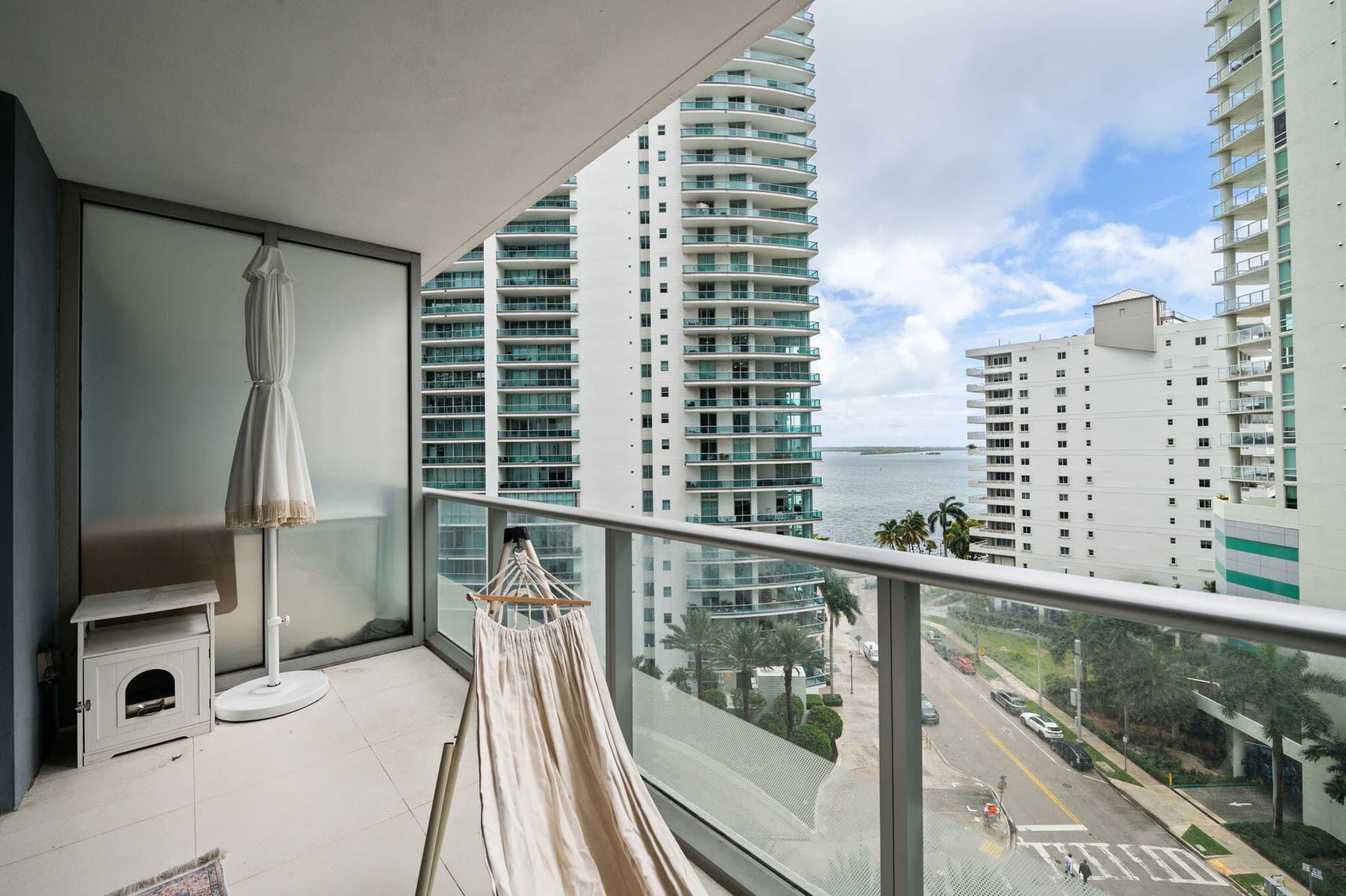 1300 Brickell Bay Drive 1005, Miami, FL 33131 in Miami - property photo 8