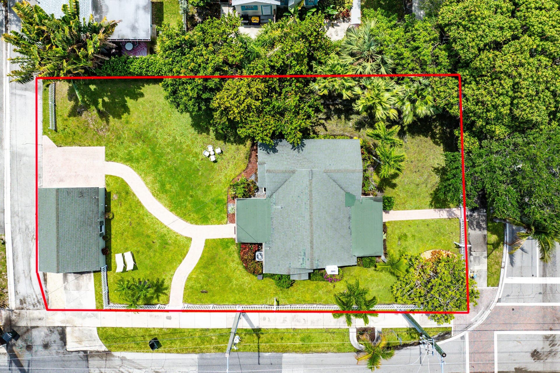 145 N Swinton Avenue, Delray Beach, FL 33444 in Delray Beach - property photo 5