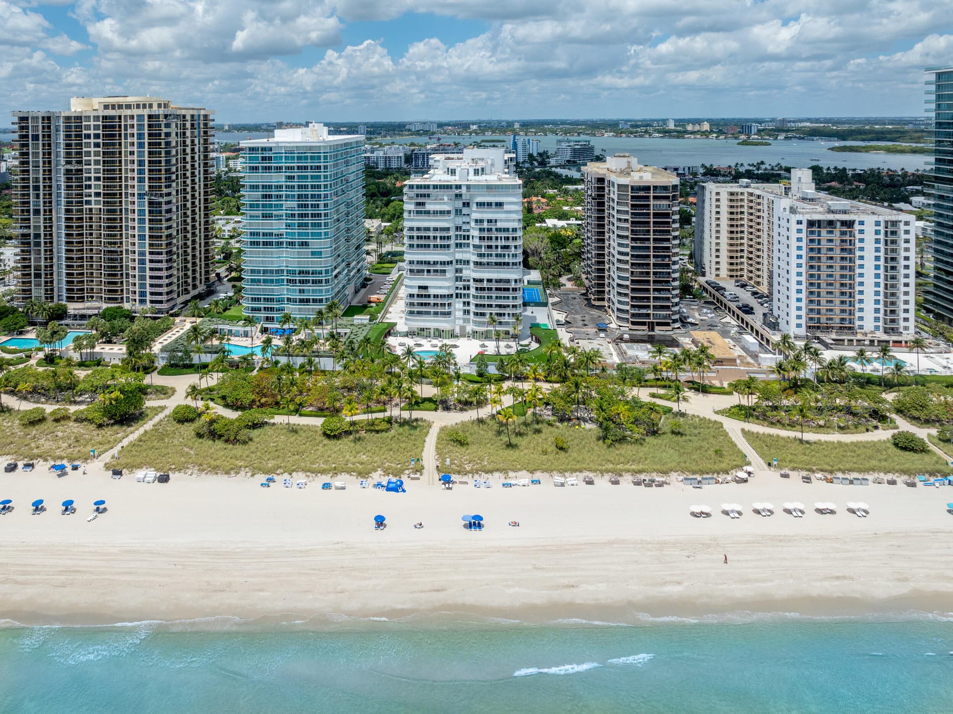 10155 Collins Avenue #1401 in Bal Harbour / BAL HARBOUR 101 CONDO