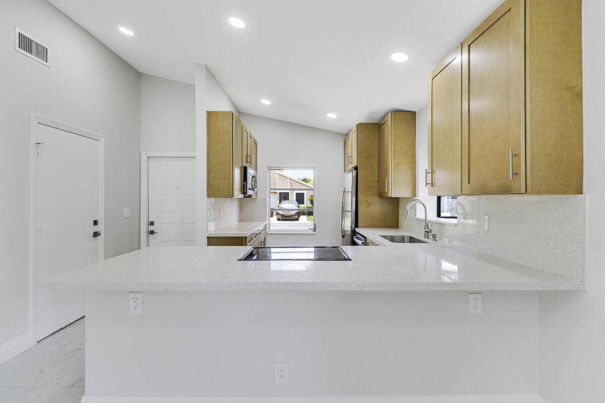 8157 Springtree Road, Boca Raton, FL 33496 in Boca Raton - property photo 4