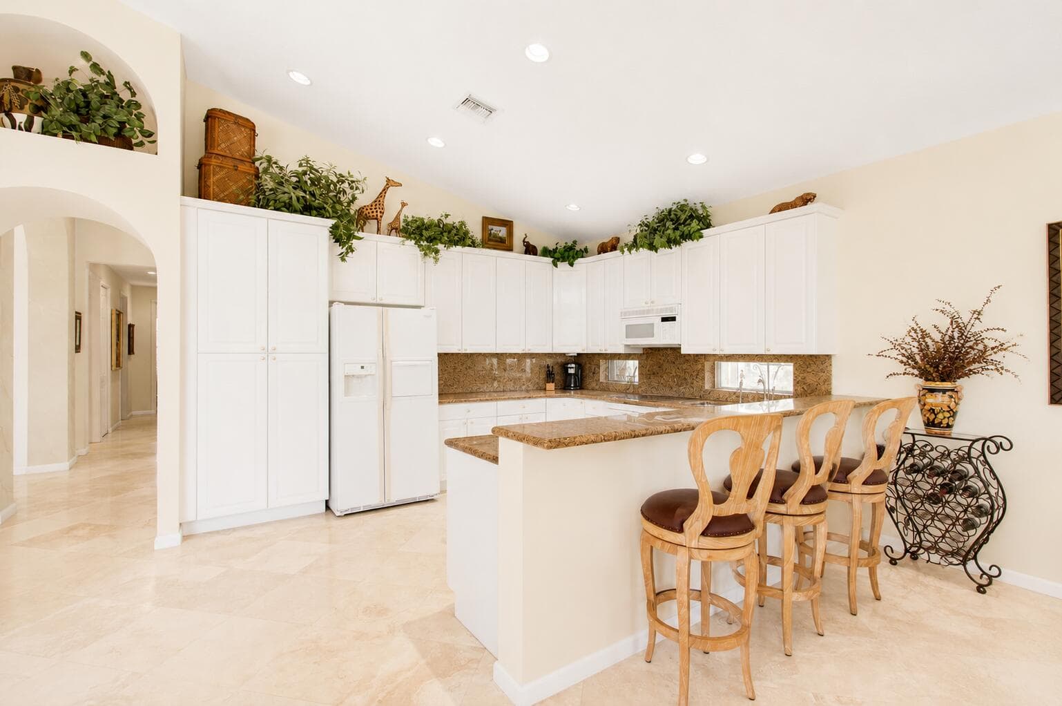 6850 Fiji Circle, Boynton Beach, FL 33437 in Boynton Beach - property photo 8