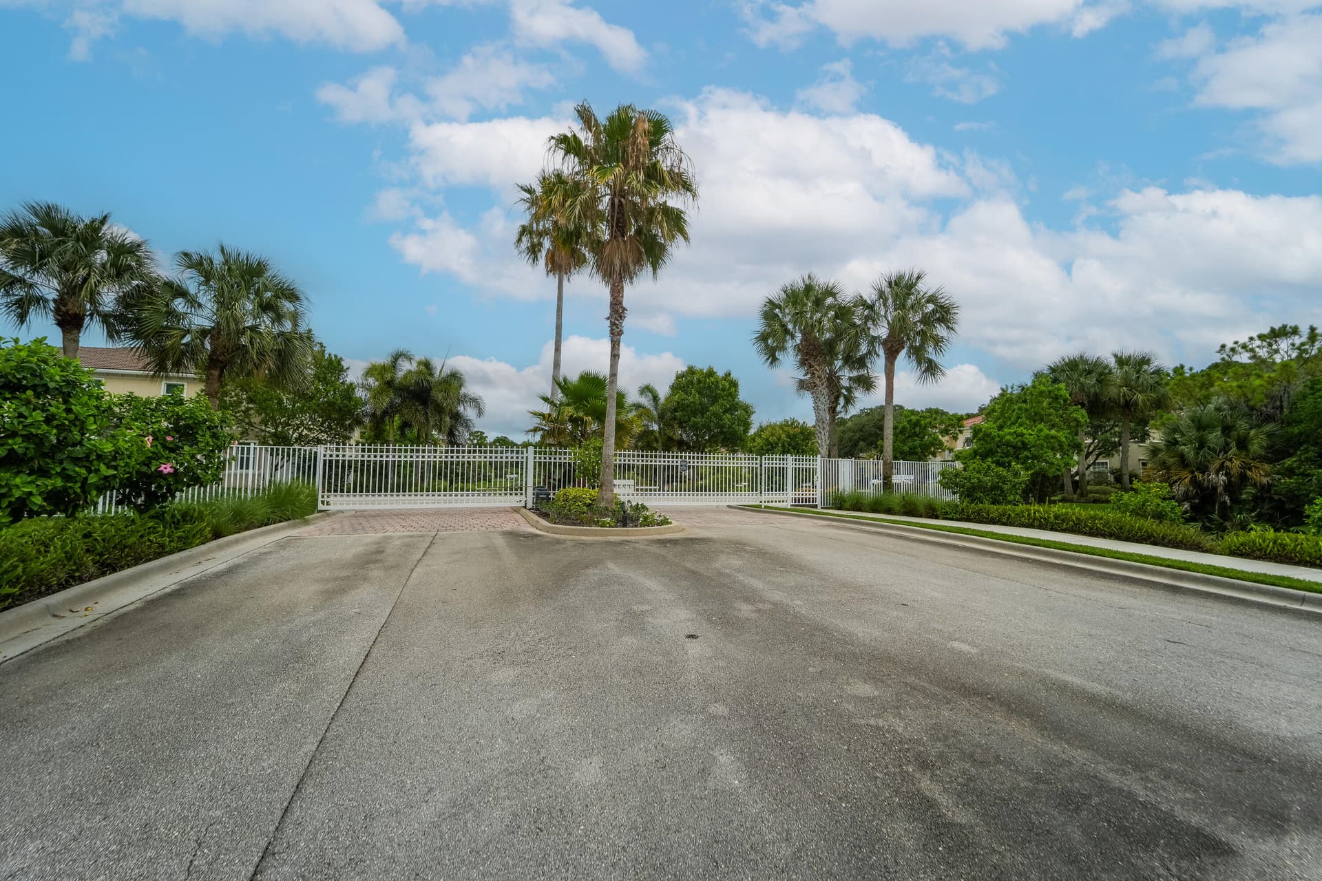 6128 SE Portofino Circle 104, Hobe Sound, FL 33455 in Hobe Sound - property photo 4