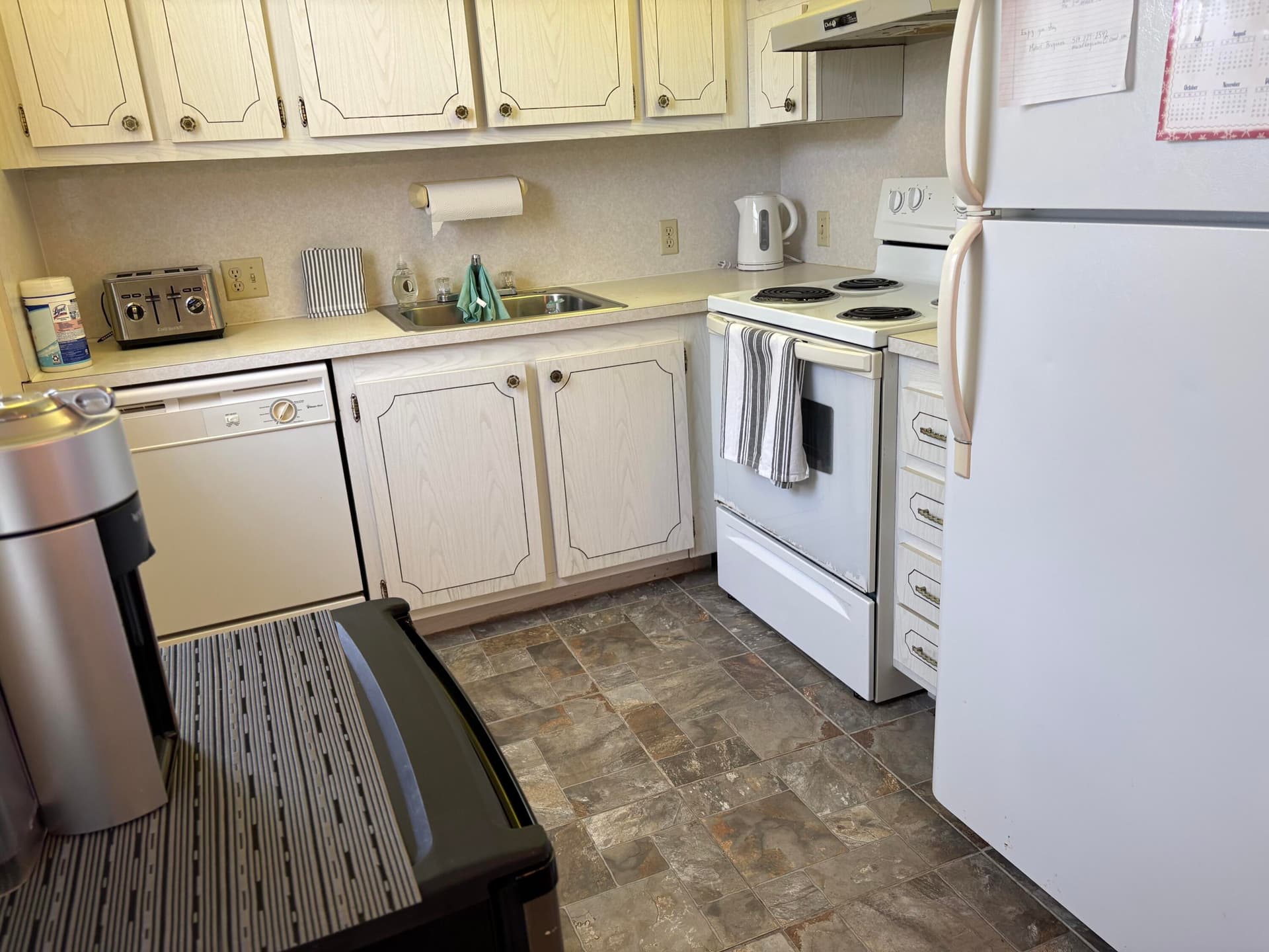 112 Preston Way #112 C in Boca Raton /  CENTURY VILLAGE/ PRESTON