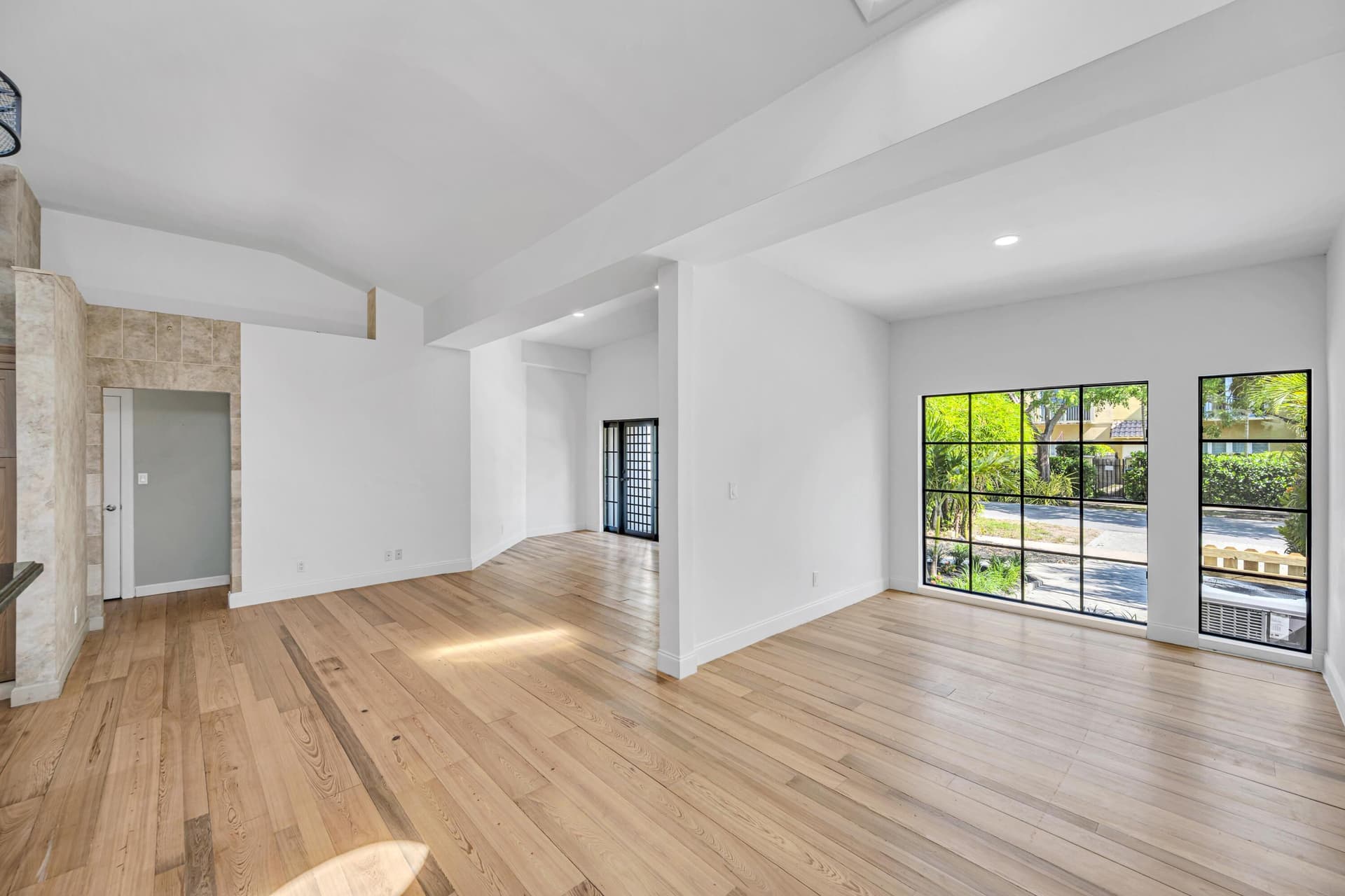1413 NE 4th Court, Fort Lauderdale, FL 33301 in Fort Lauderdale - property photo 5