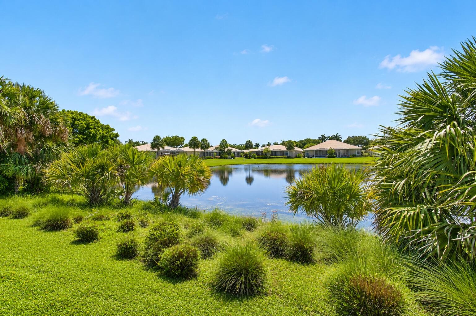 10773 Royal Caribbean Circle, Boynton Beach, FL 33437 in Boynton Beach - property photo 2