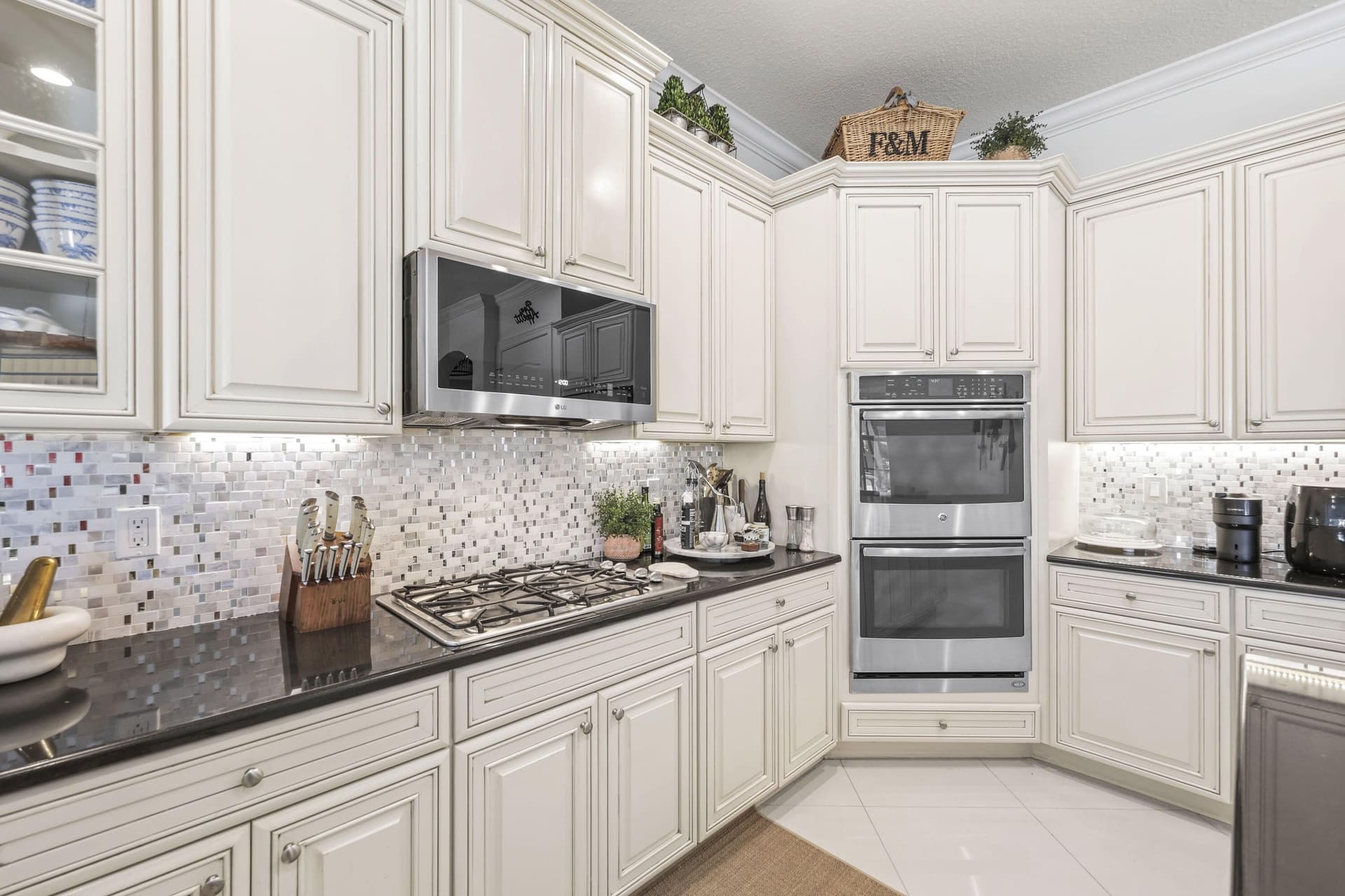 8861 Edgewater Place, Parkland, FL 33076 in Parkland - property photo 8