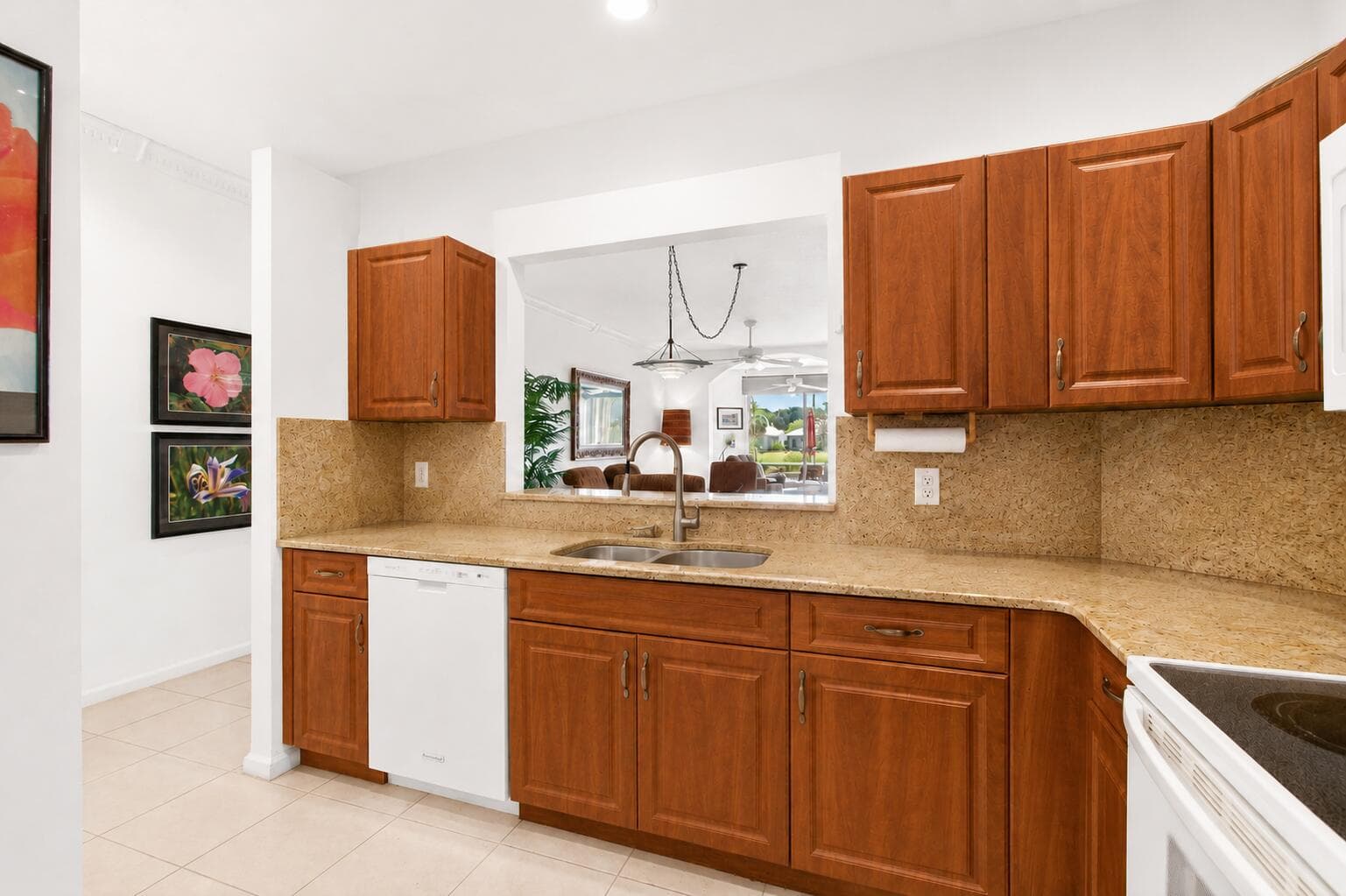 10773 Royal Caribbean Circle, Boynton Beach, FL 33437 in Boynton Beach - property photo 5