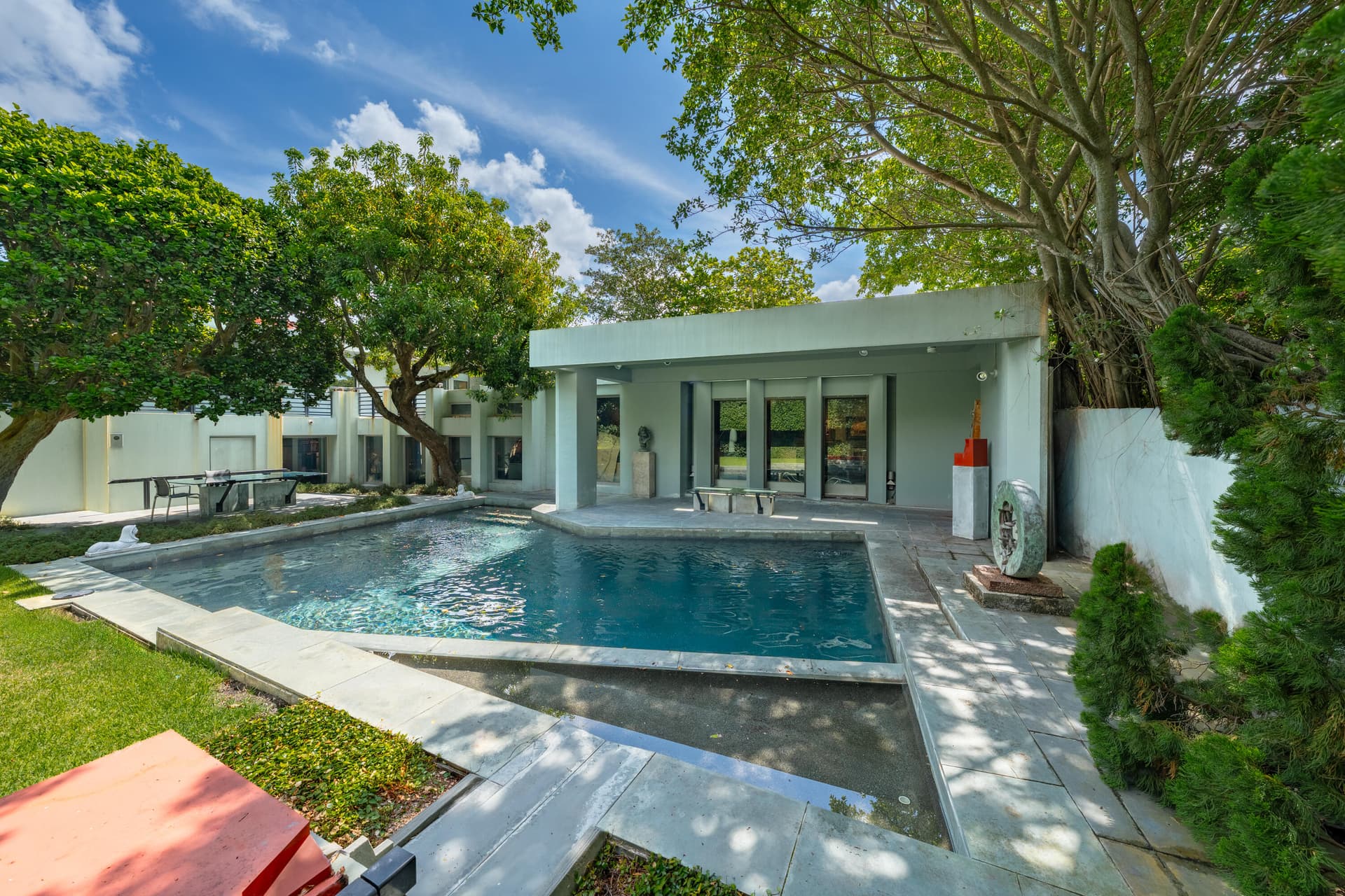 1496 N Lake Way, Palm Beach, FL 33480 in Palm Beach - property photo 2
