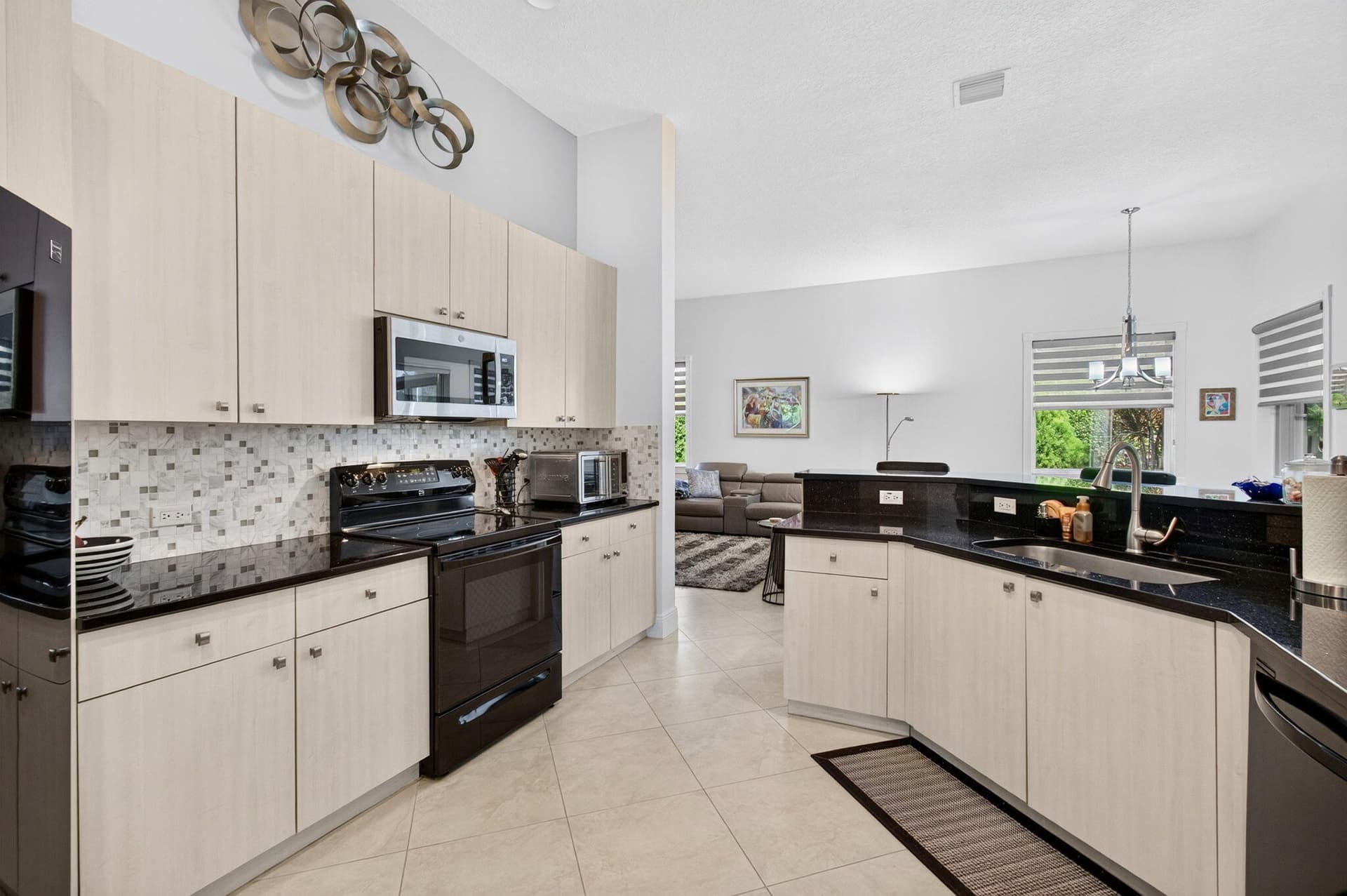 8969 Torcello Way, Boynton Beach, FL 33472 in Boynton Beach - property photo 8