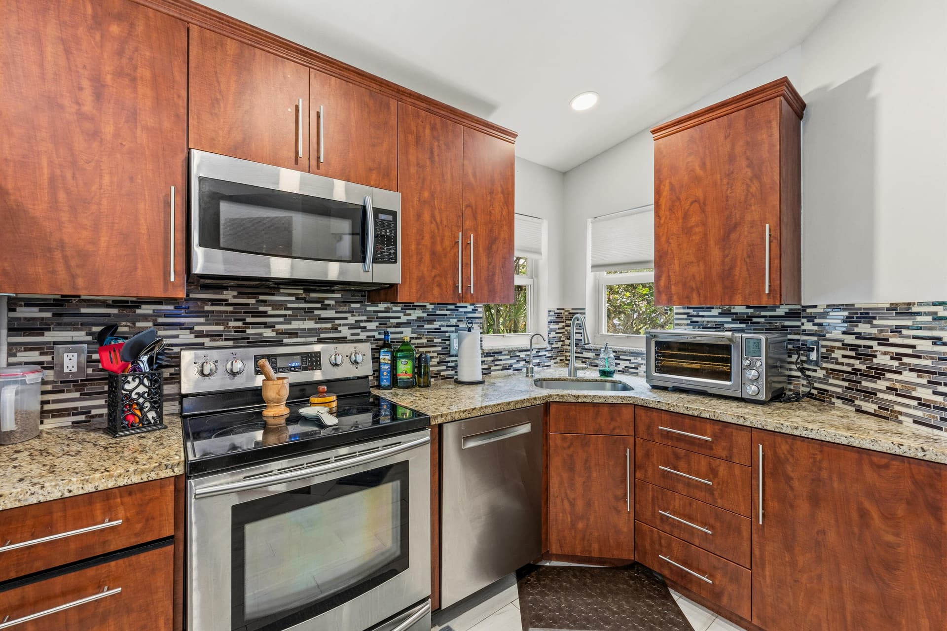 1264 Pine Sage Circle, West Palm Beach, FL 33409 in West Palm Beach - property photo 6