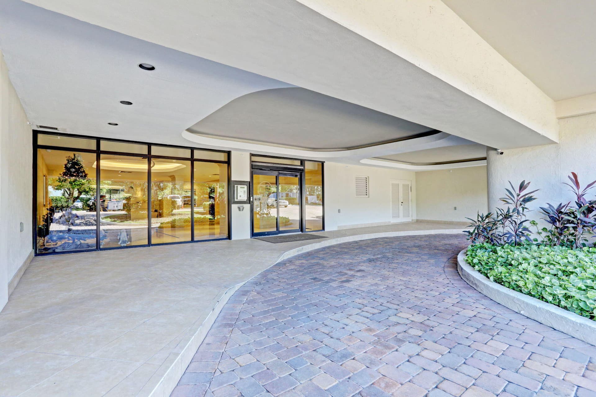 3440 S Ocean Boulevard 105s, Palm Beach, FL 33480 in Palm Beach - property photo 4
