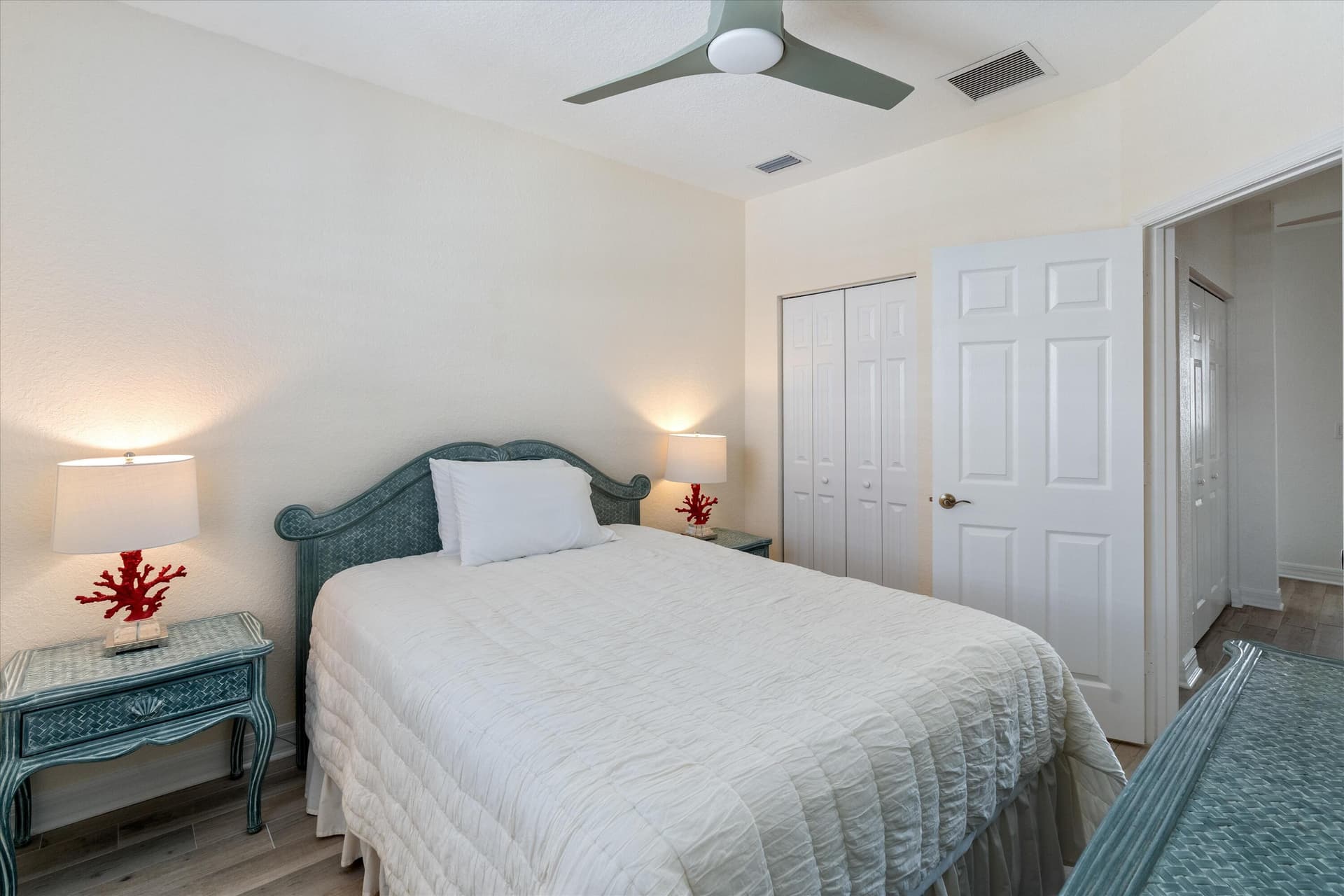 295 NE 5th Avenue 32, Delray Beach, FL 33483 in Delray Beach - property photo 7