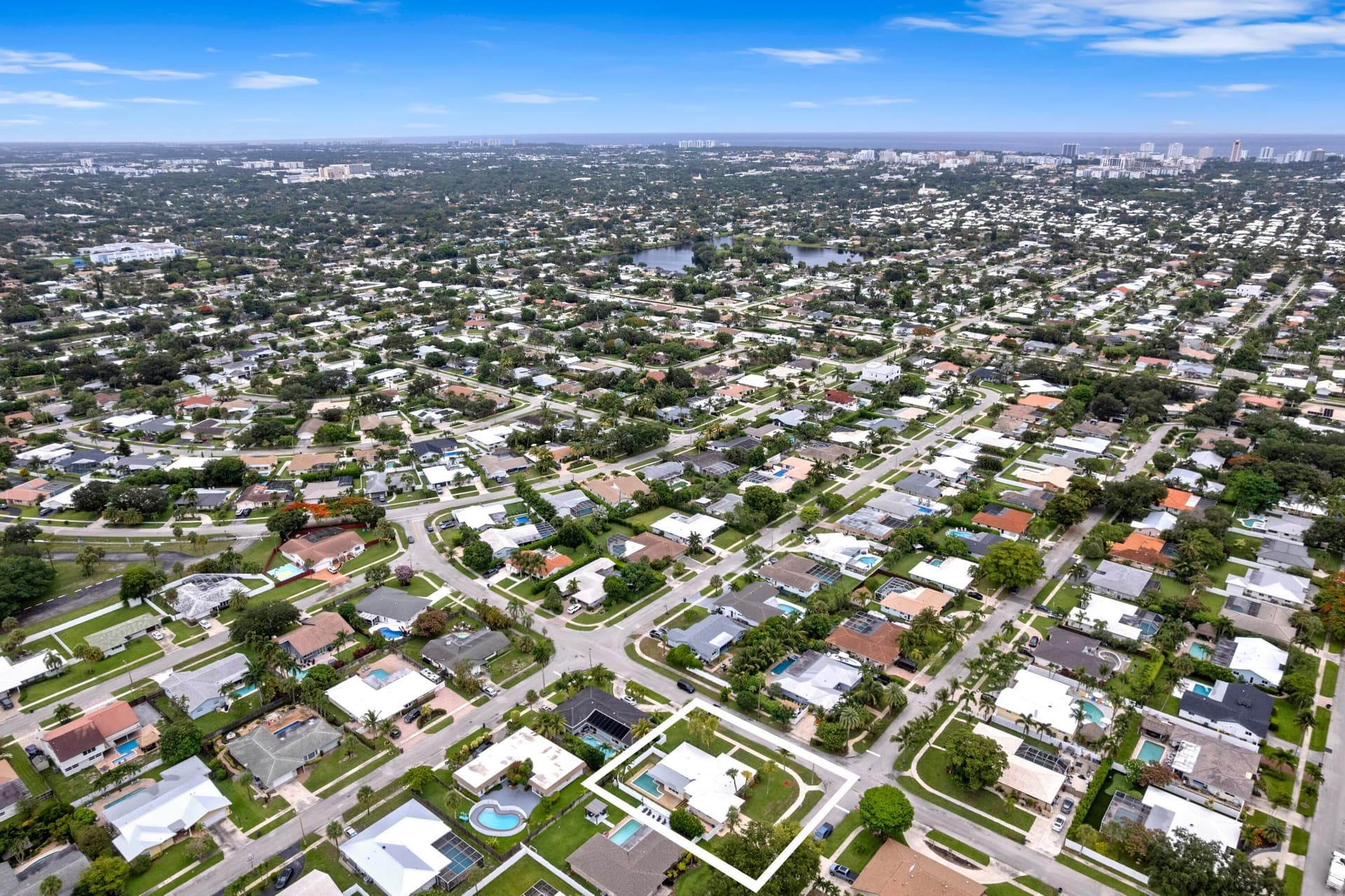 1375 SW 14th Avenue, Boca Raton, FL 33486 in Boca Raton - property photo 4