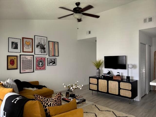 815 W Boynton Beach Boulevard 13-204, Boynton Beach, FL 33426 in Boynton Beach - property photo 8