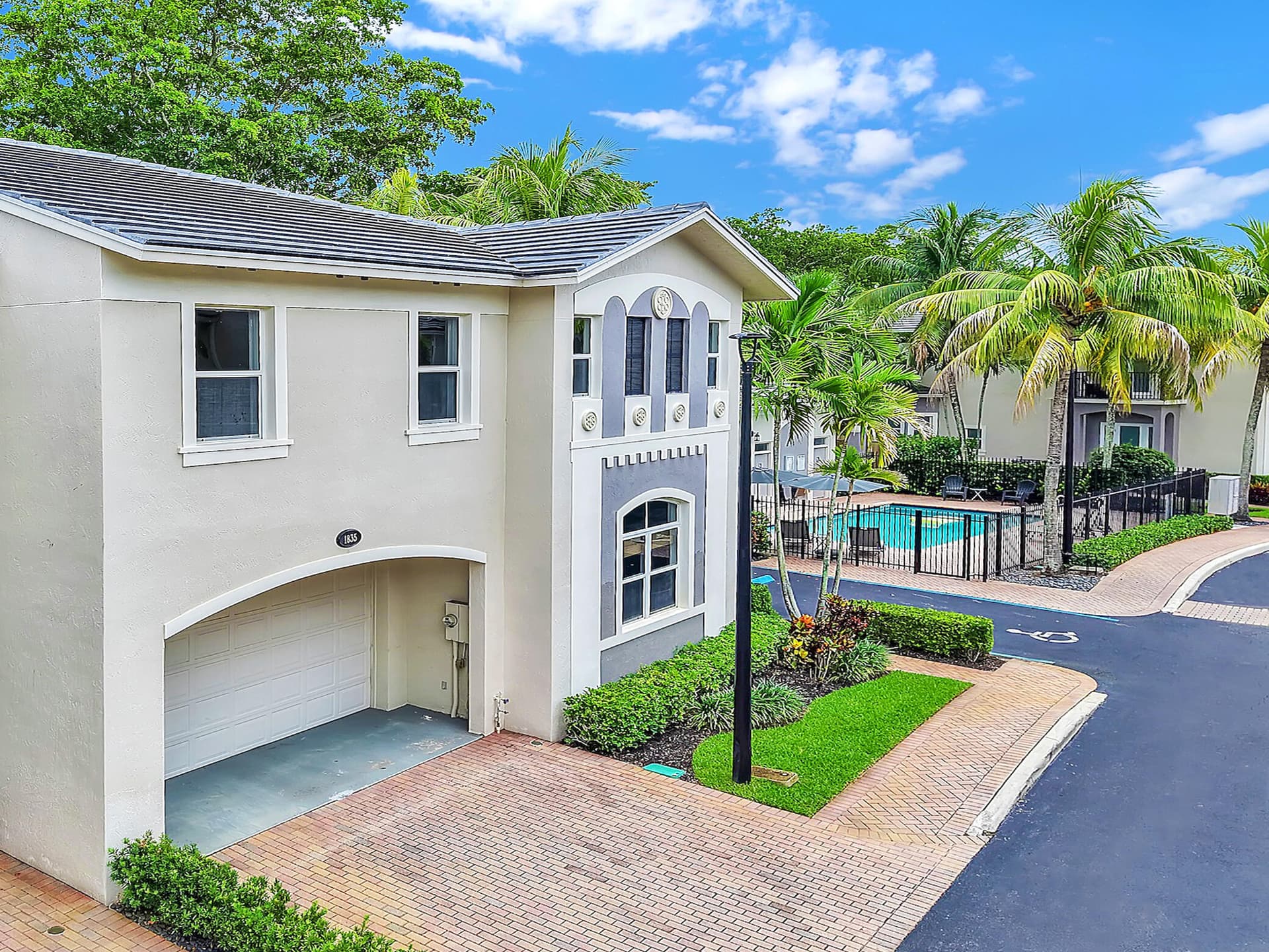 1835 Highland Grove Drive, Delray Beach, FL 33445 in Delray Beach - property photo 3