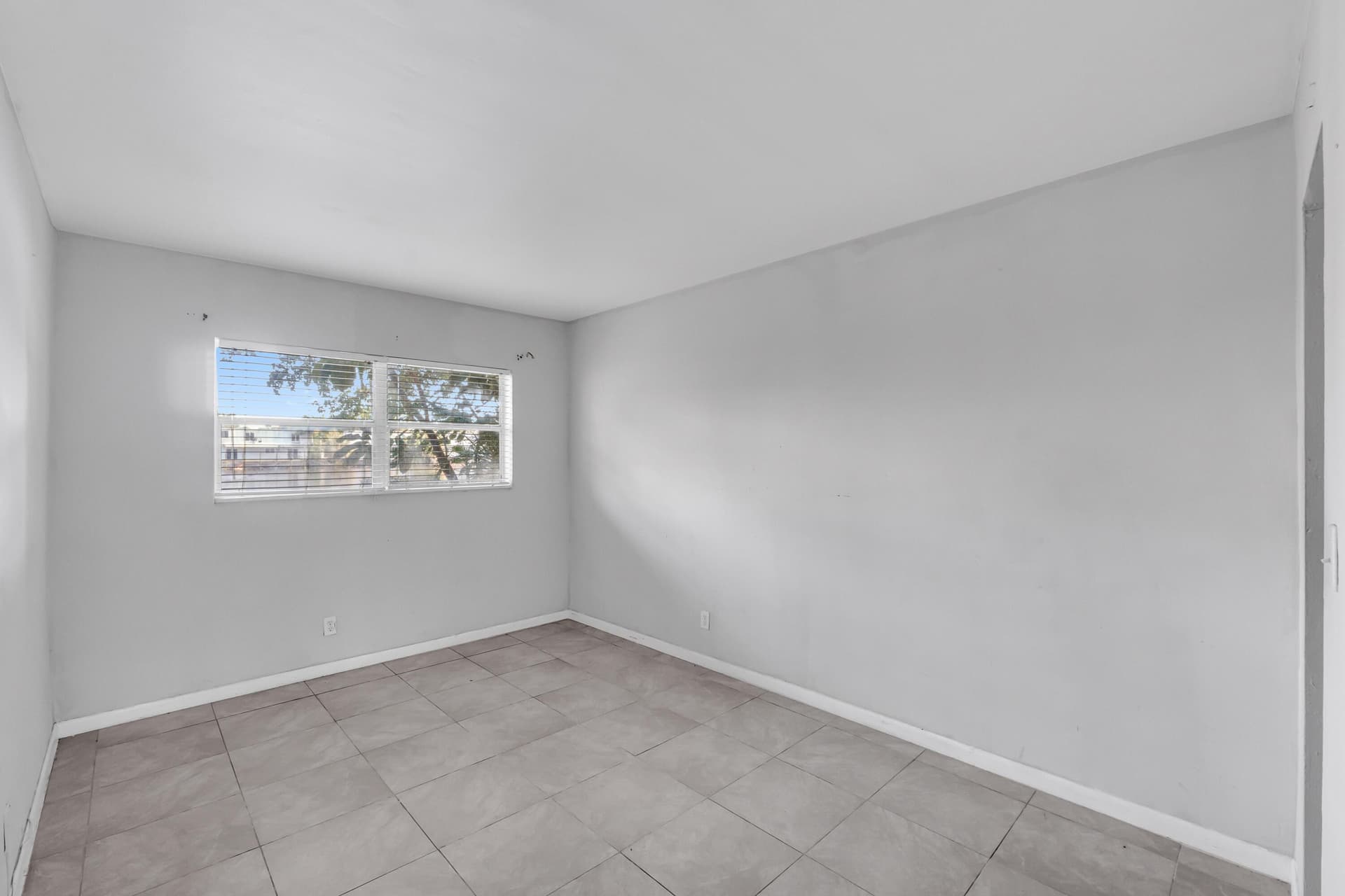 4050 NE 12th Terrace 38, Oakland Park, FL 33334 in Oakland Park - property photo 7