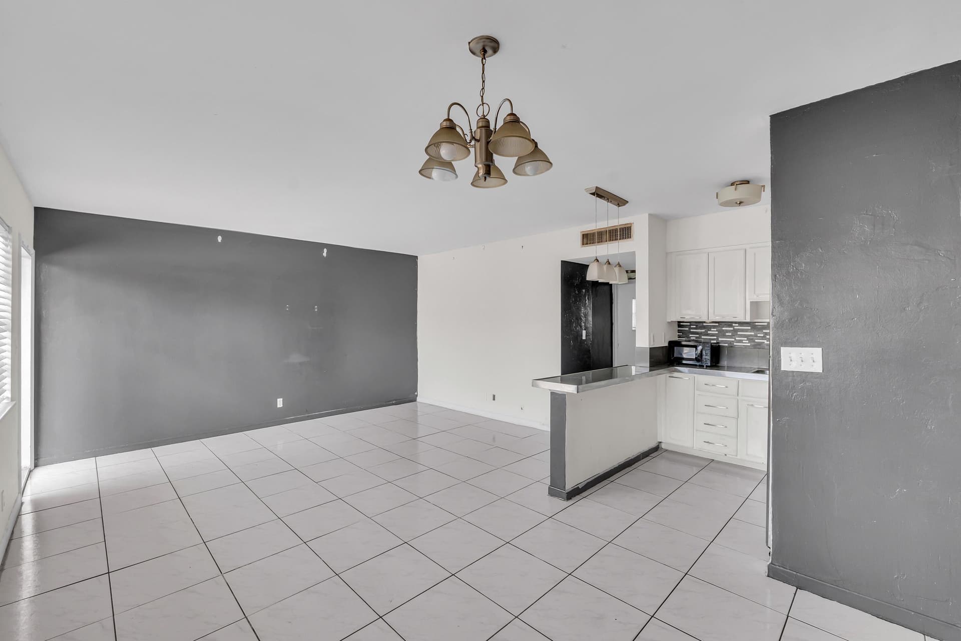 4050 NE 12th Terrace 38, Oakland Park, FL 33334 in Oakland Park - property photo