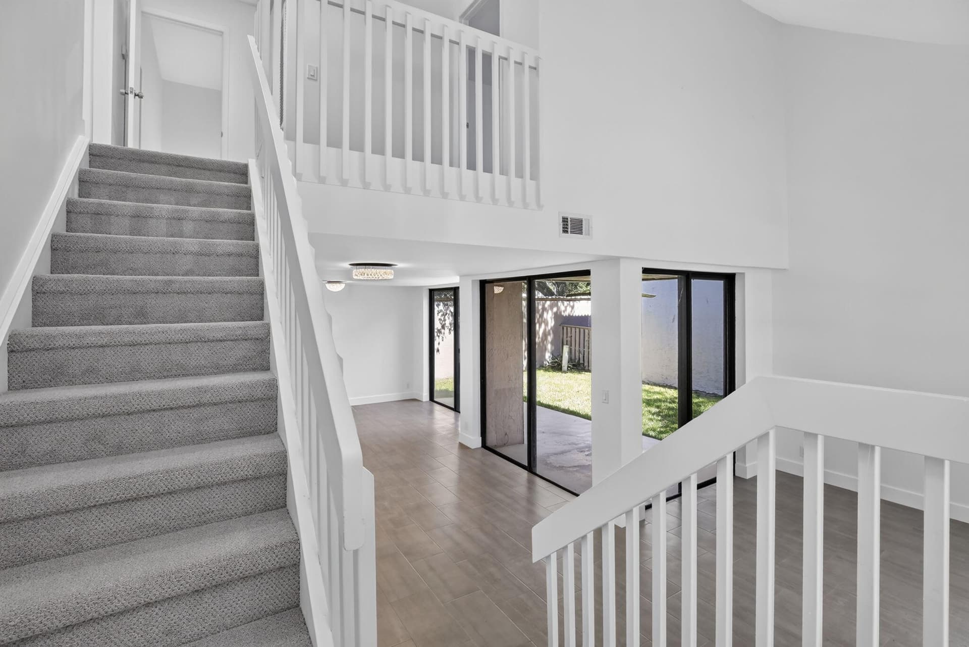 1671 NW 107th Lane, Plantation, FL 33322 in Plantation - property photo 3
