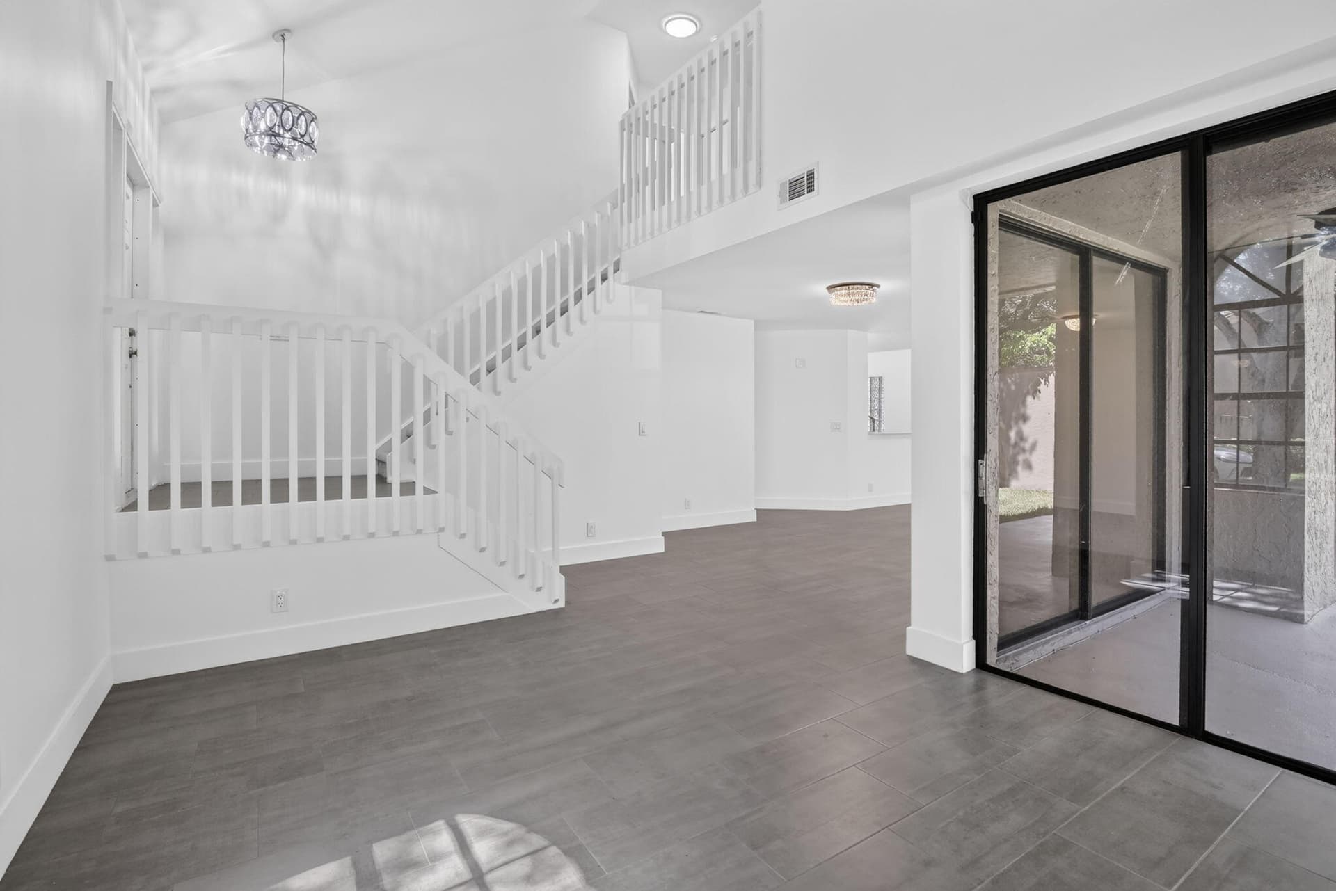 1671 NW 107th Lane, Plantation, FL 33322 in Plantation - property photo 5