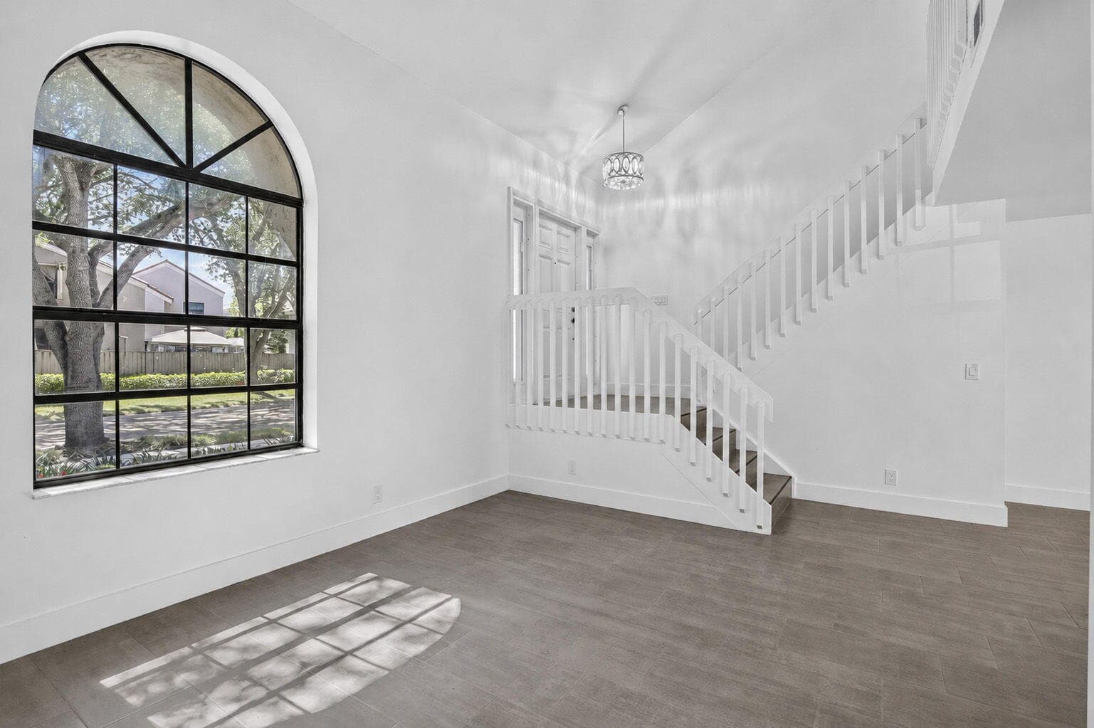 1671 NW 107th Lane, Plantation, FL 33322 in Plantation - property photo 6