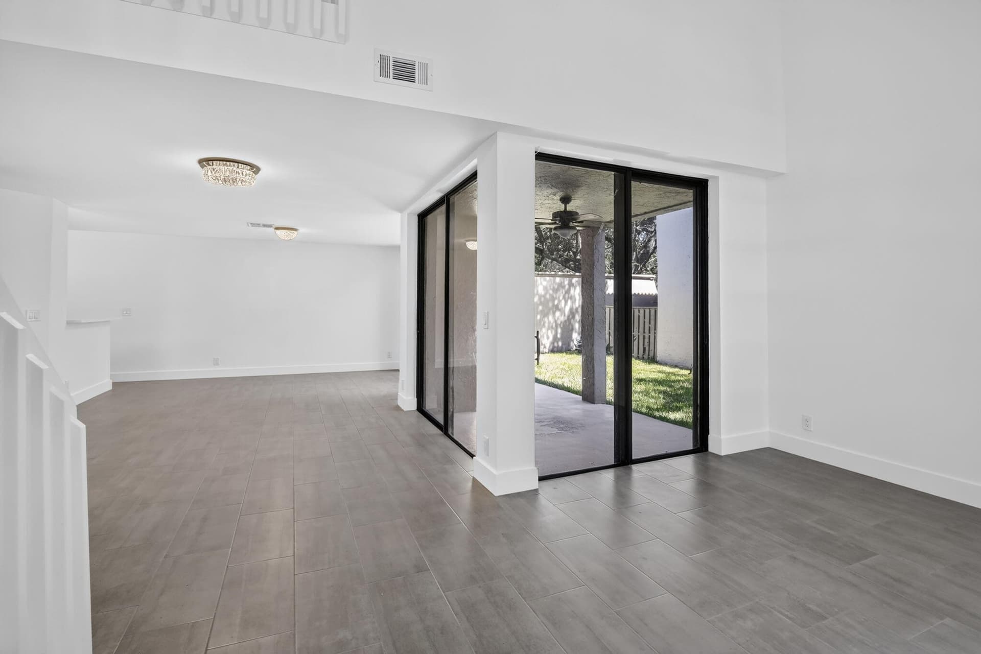 1671 NW 107th Lane, Plantation, FL 33322 in Plantation - property photo 8